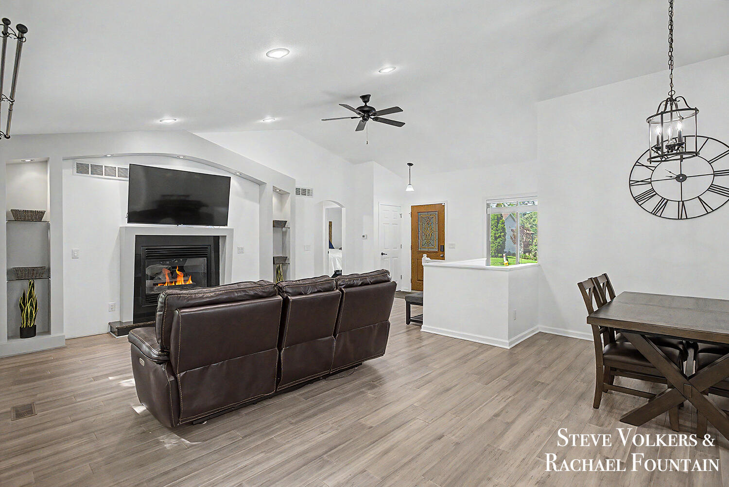 2006 Burton Knoll Court SE Grand Rapids MI 49546