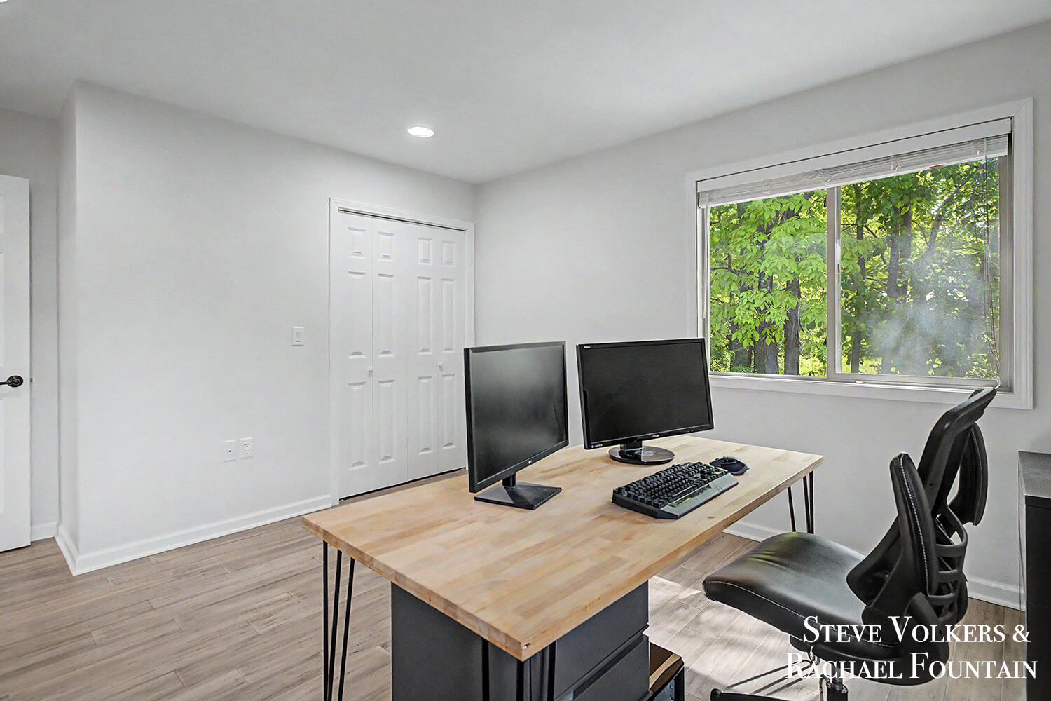 2006 Burton Knoll Court SE Grand Rapids MI 49546