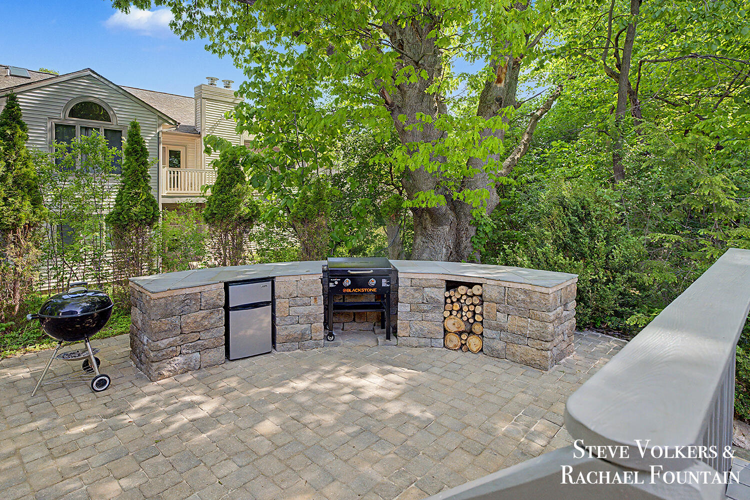 2006 Burton Knoll Court SE Grand Rapids MI 49546