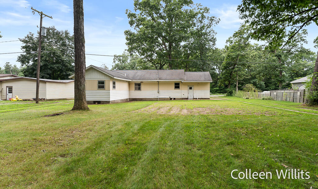 13070 144th Avenue Grand Haven MI 49417