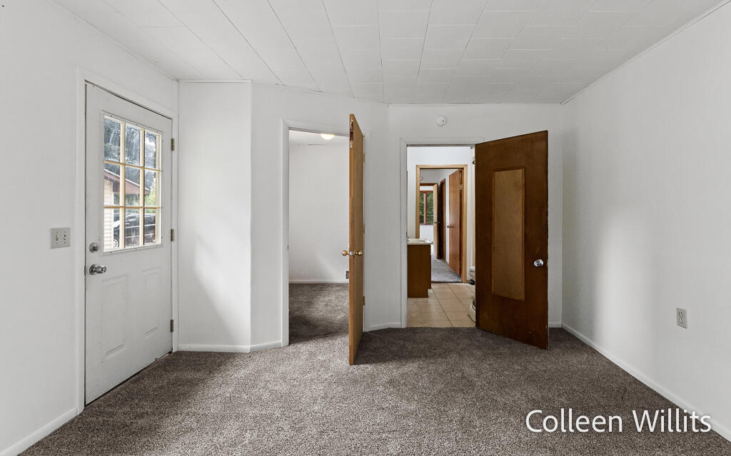 13070 144th Avenue Grand Haven MI 49417