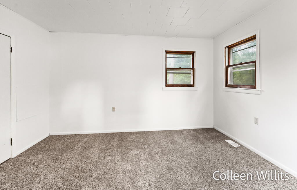 13070 144th Avenue Grand Haven MI 49417