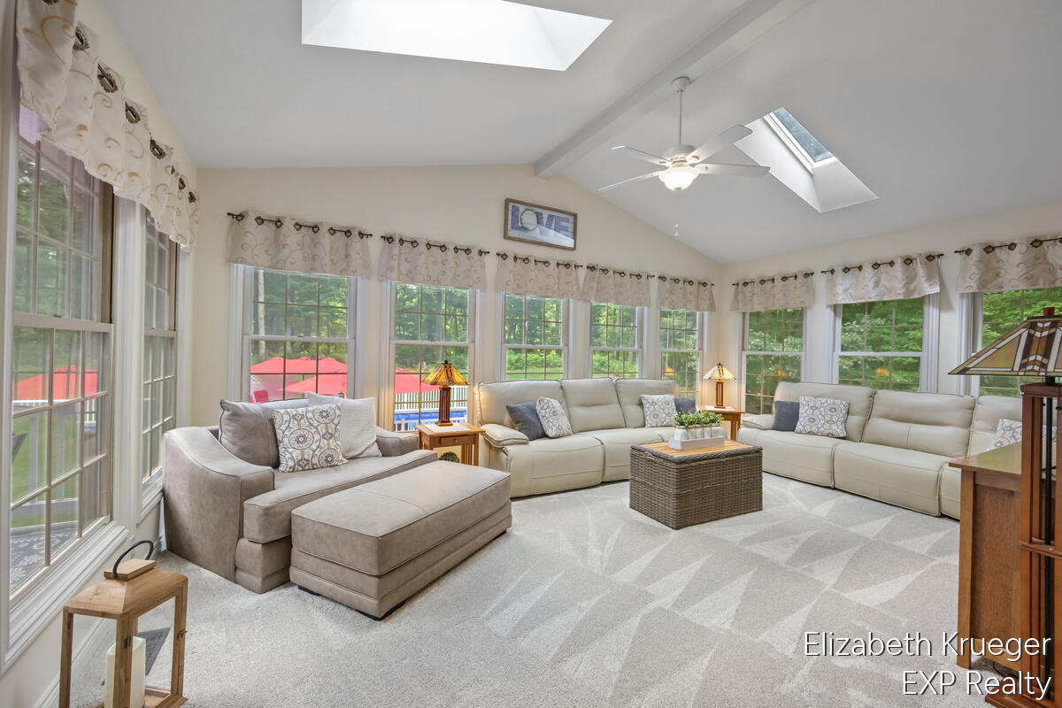 8350 Winterforest Drive NE Rockford MI 49341