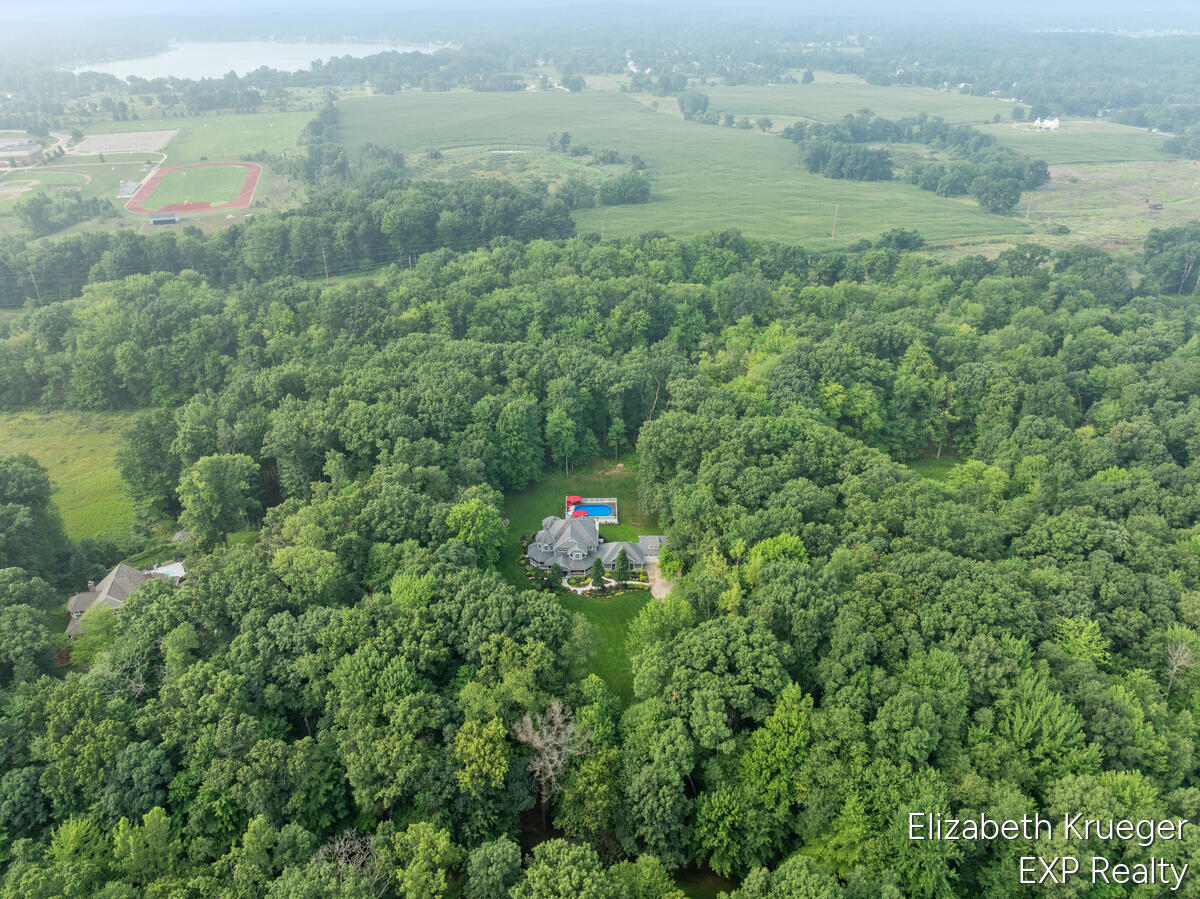 8350 Winterforest Drive NE Rockford MI 49341