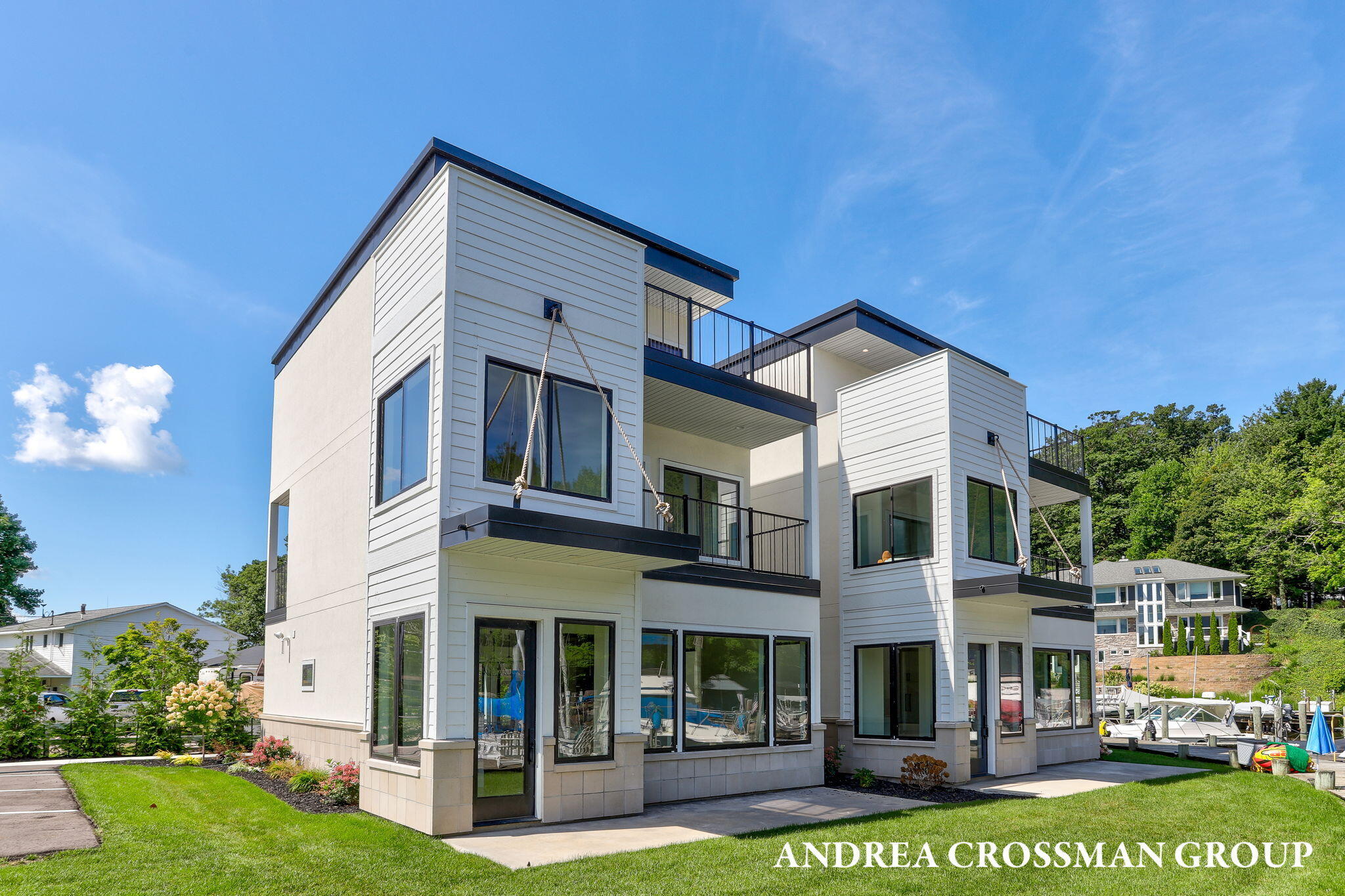 South Haven MI, 1 Bailey Avenue, Unit 2