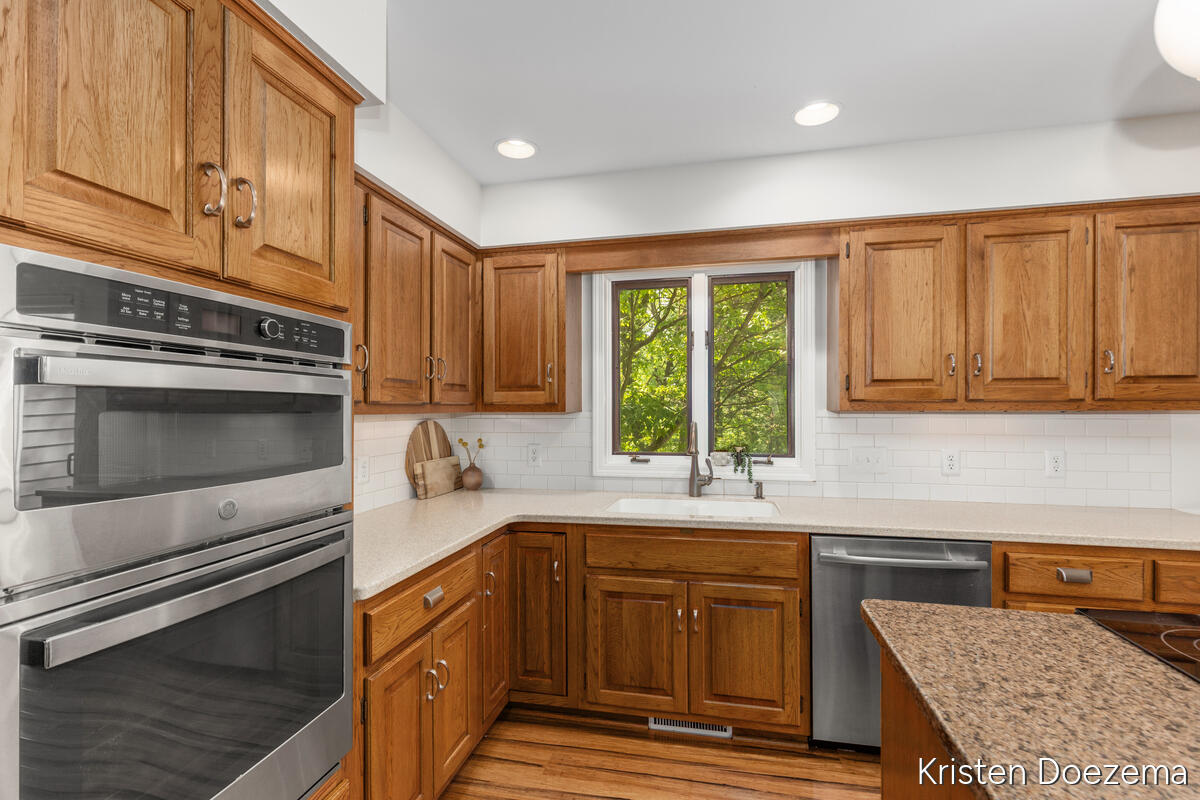 7716 Kirkwall Drive SE Ada MI 49301