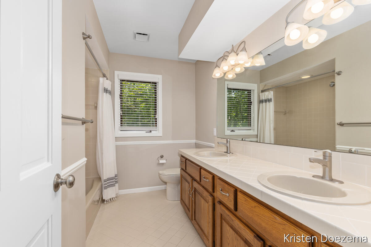 7716 Kirkwall Drive SE Ada MI 49301
