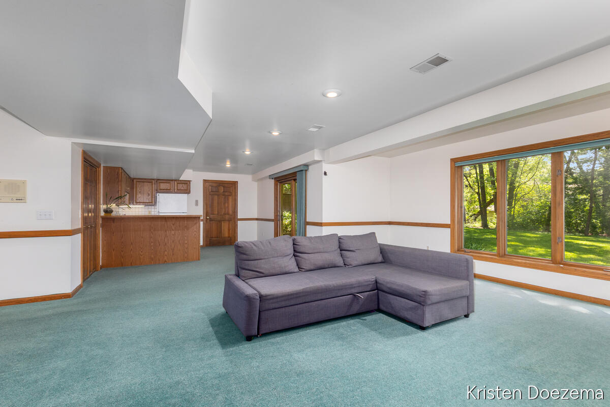 7716 Kirkwall Drive SE Ada MI 49301