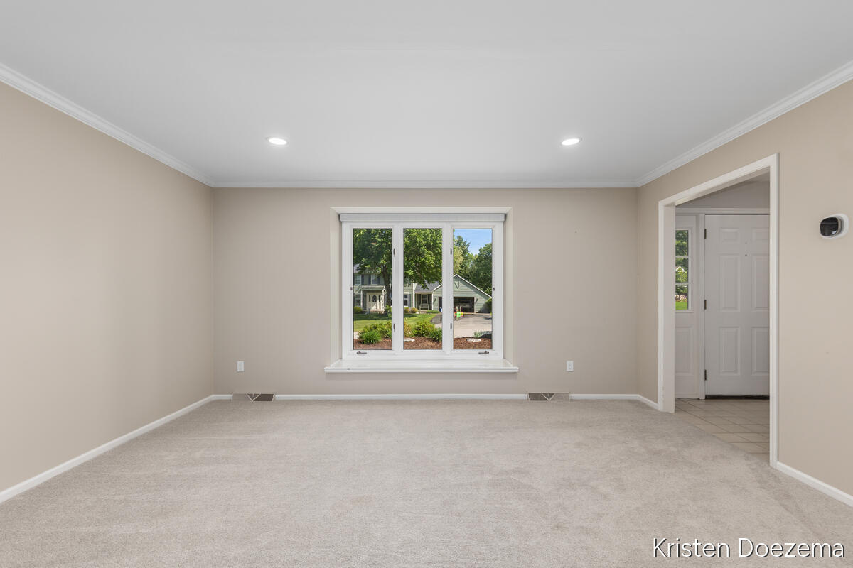 7716 Kirkwall Drive SE Ada MI 49301