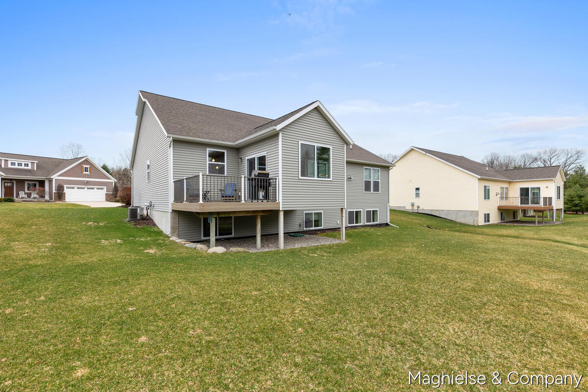 8374 Rose Ridge Drive Rockford MI 49341