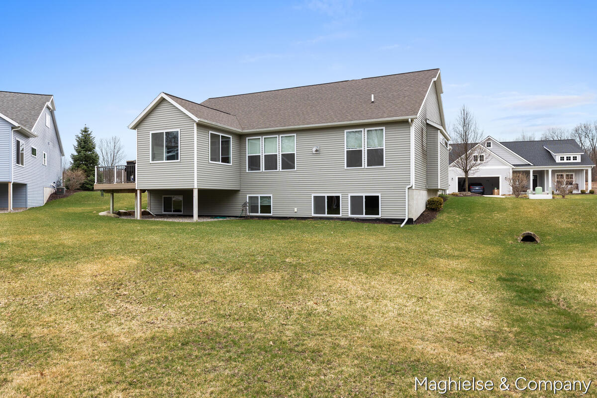 8374 Rose Ridge Drive Rockford MI 49341