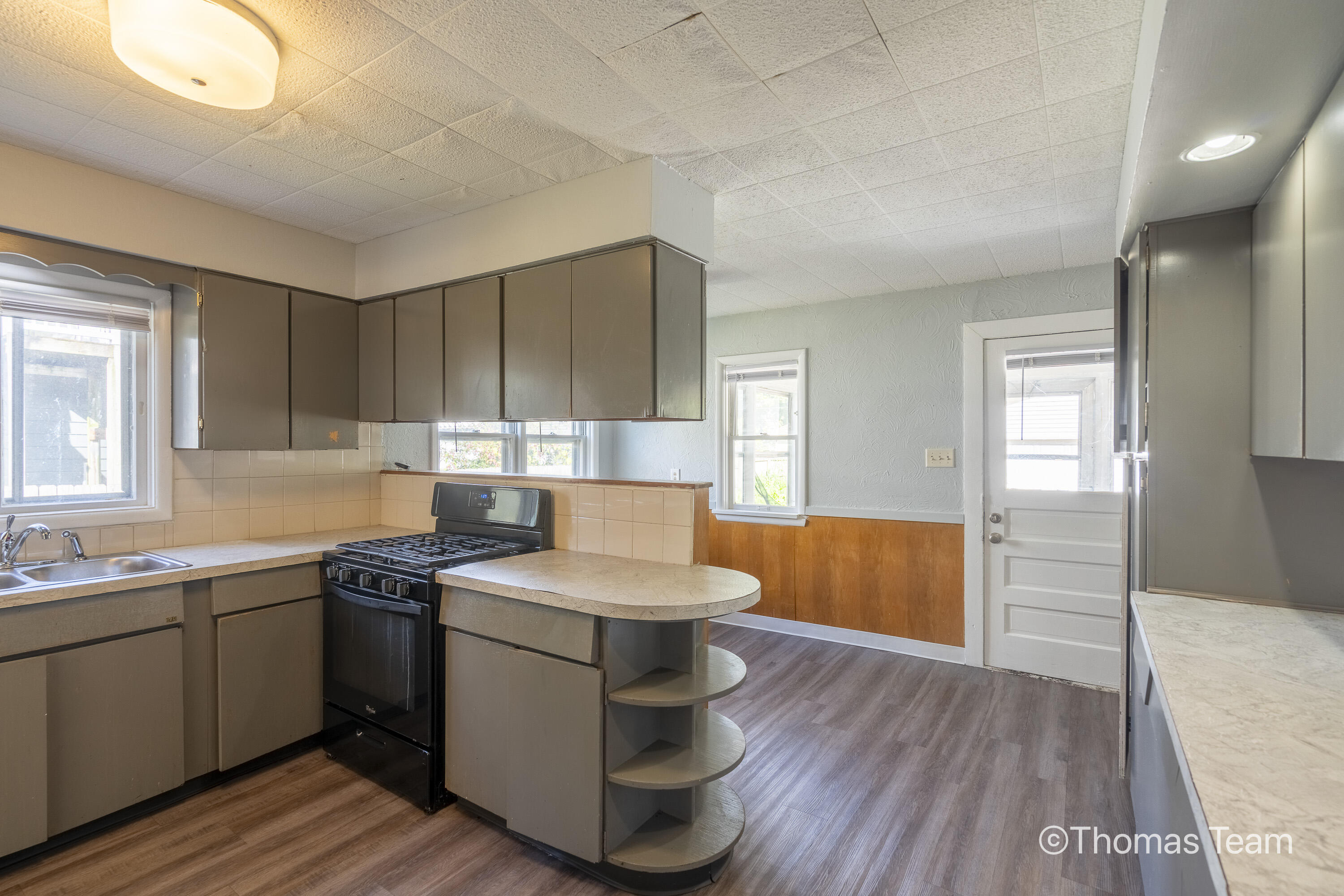 543 Shirley Street NE Grand Rapids MI 49503