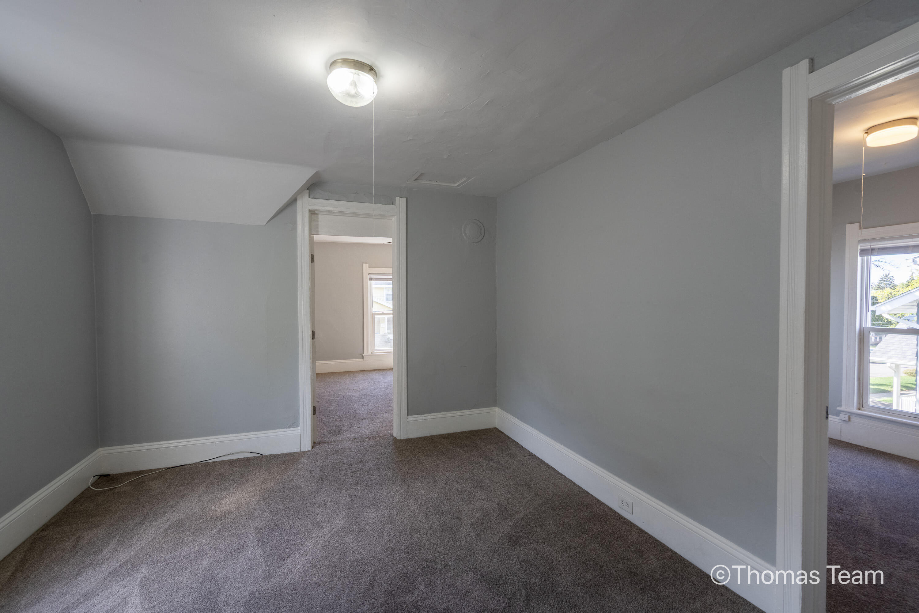 543 Shirley Street NE Grand Rapids MI 49503