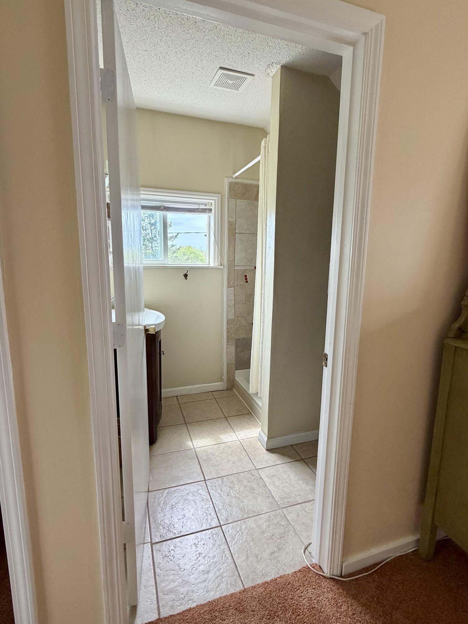 537 W Main Street Fennville MI 49408