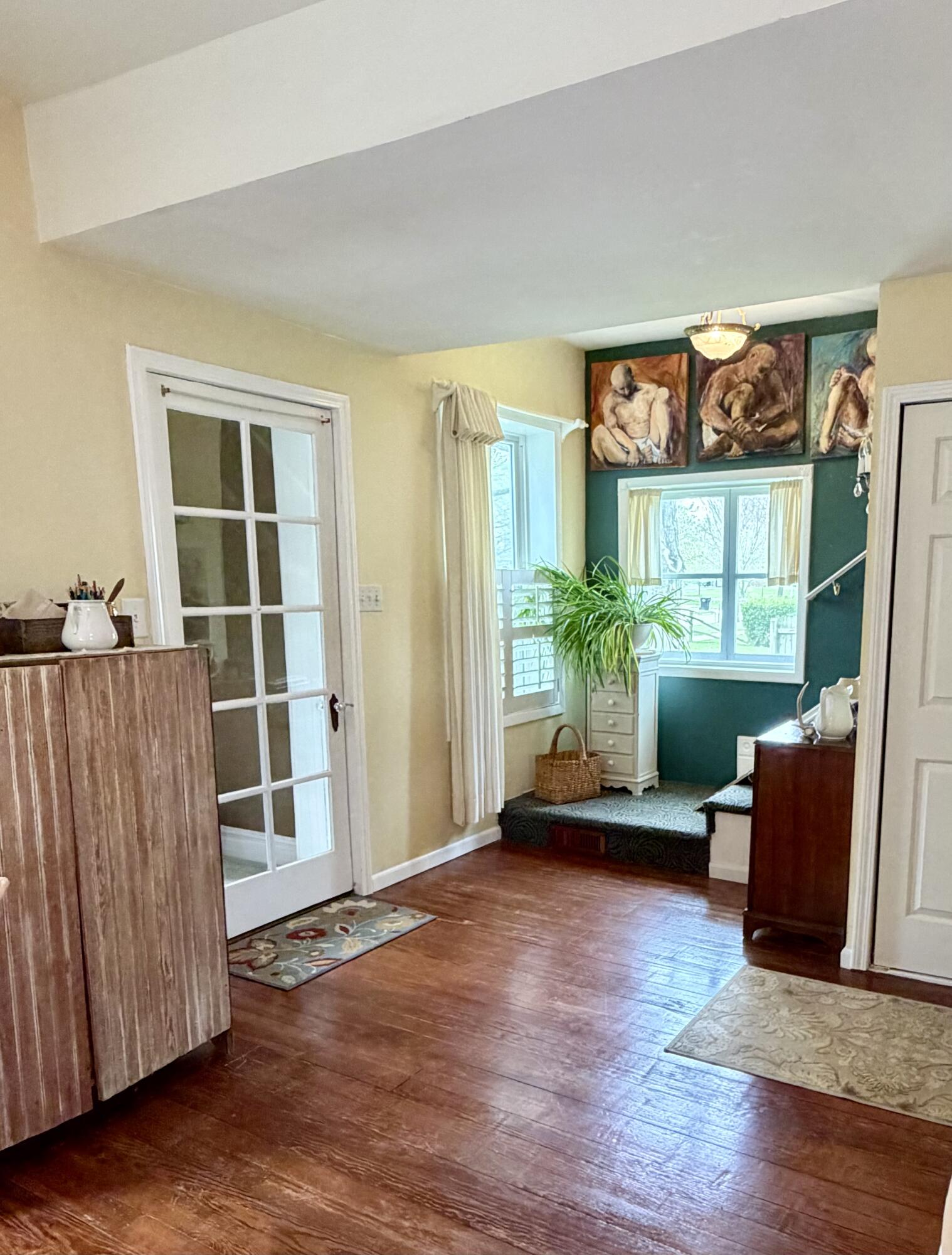 537 W Main Street Fennville MI 49408
