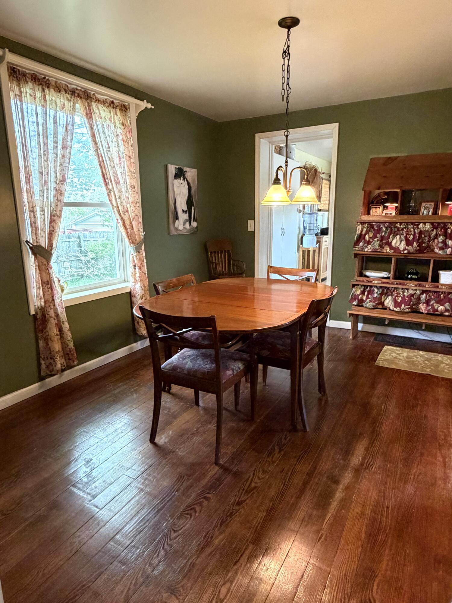 537 W Main Street Fennville MI 49408