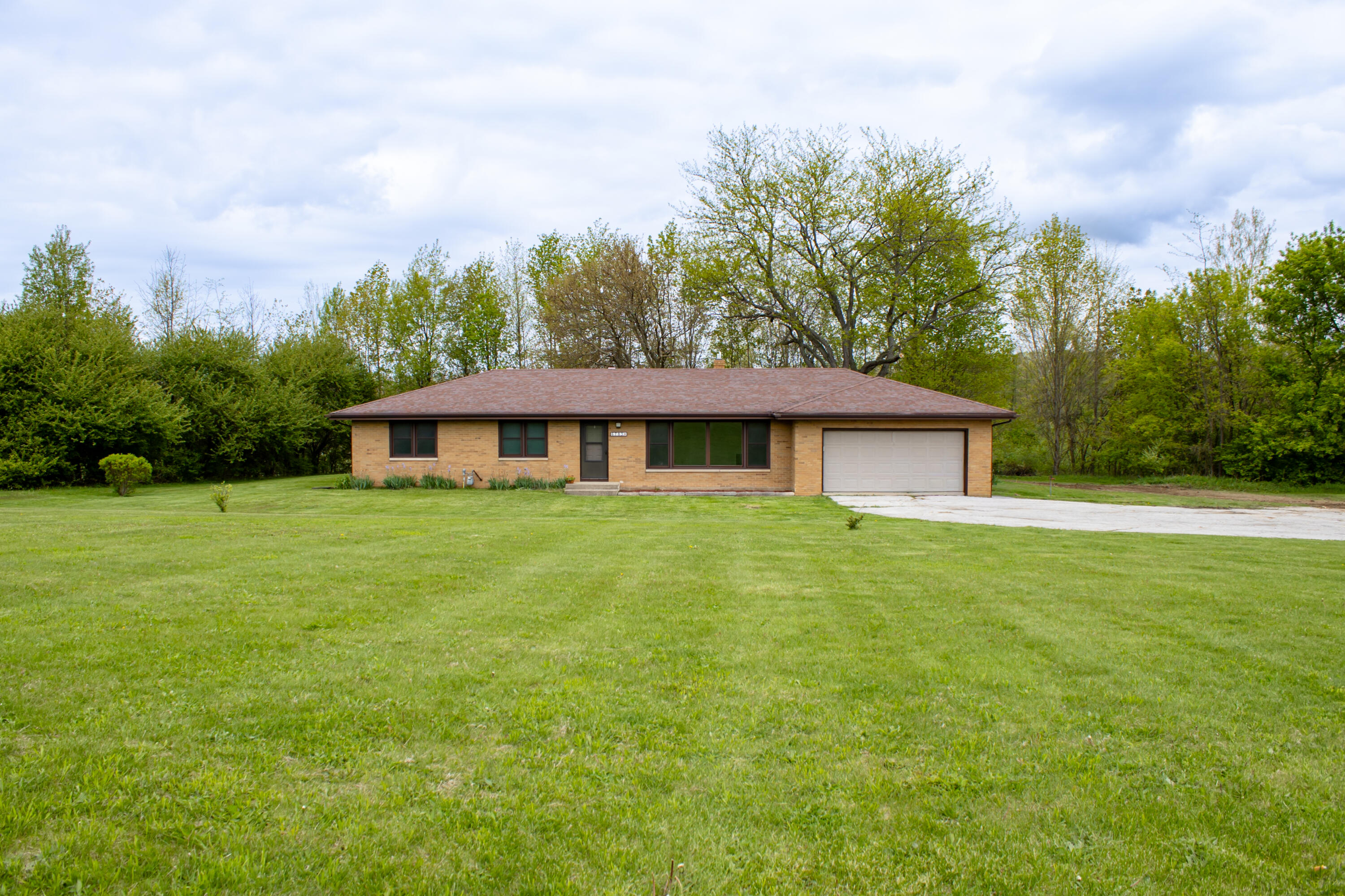6783 Red Arrow Highway Coloma MI 49038