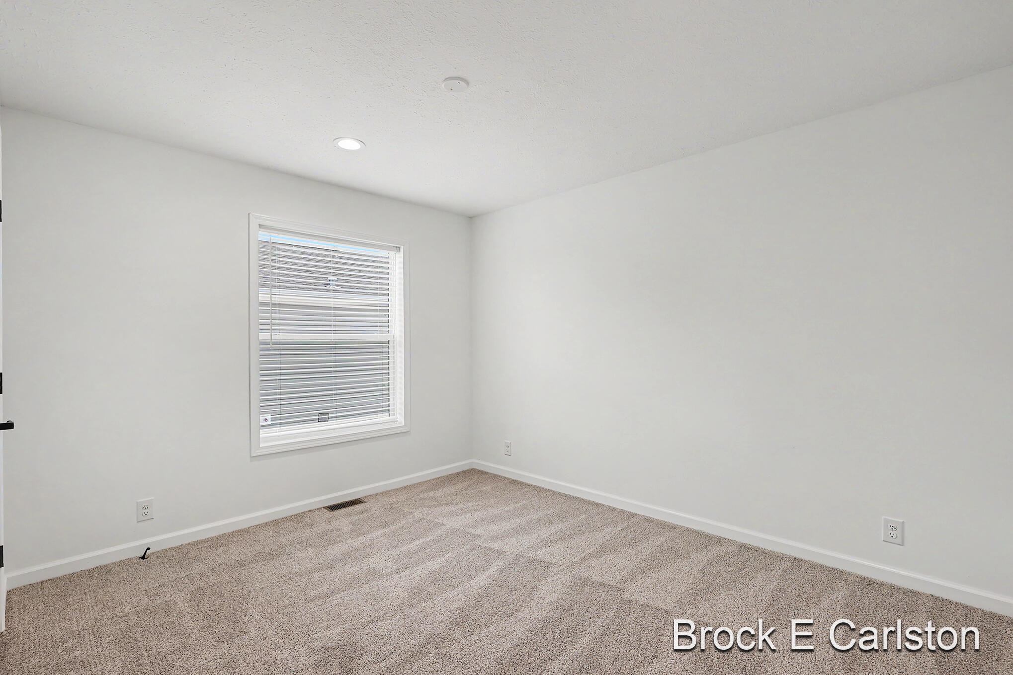 1283 E Ellis Road Norton Shores MI 49441