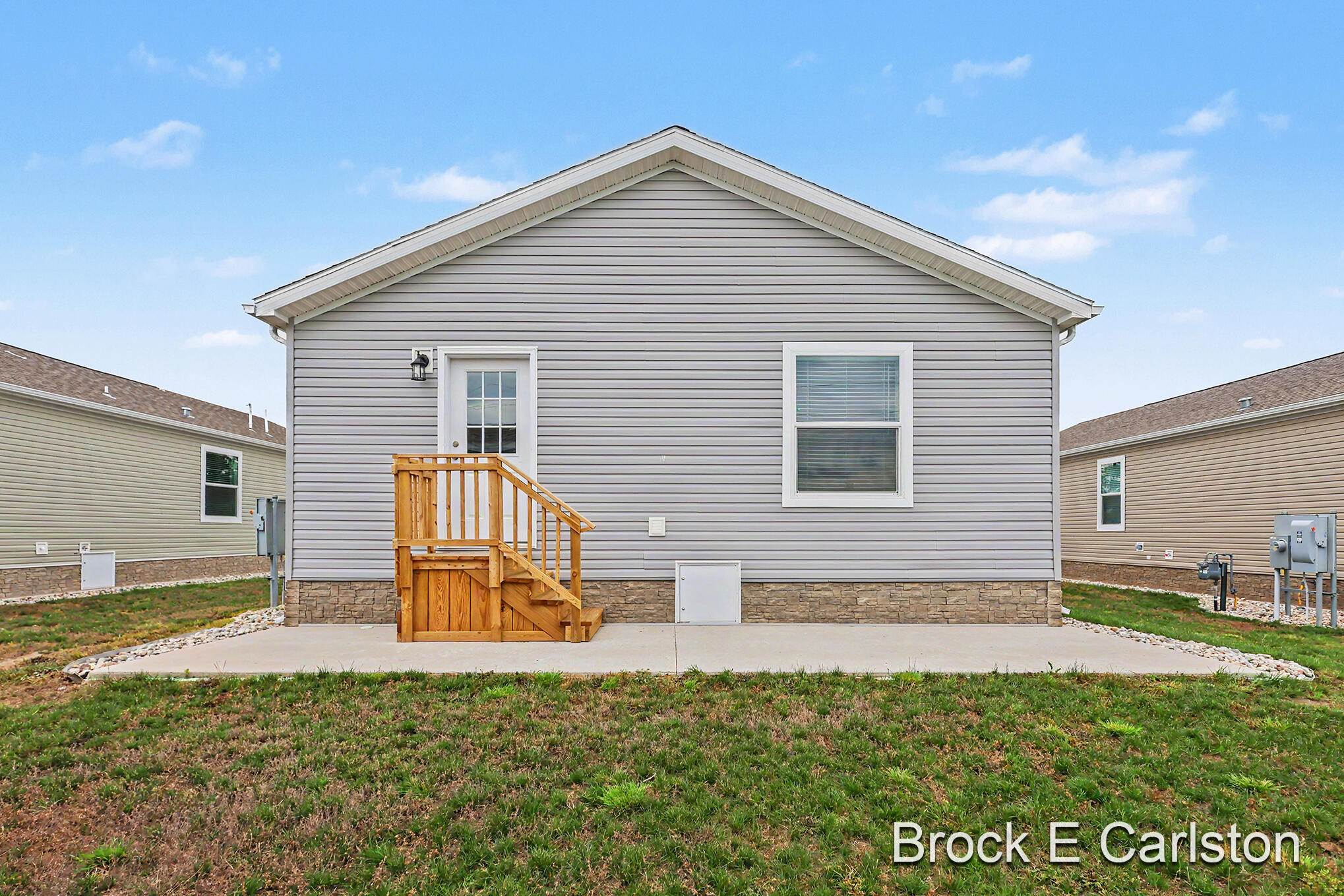 1283 E Ellis Road Norton Shores MI 49441