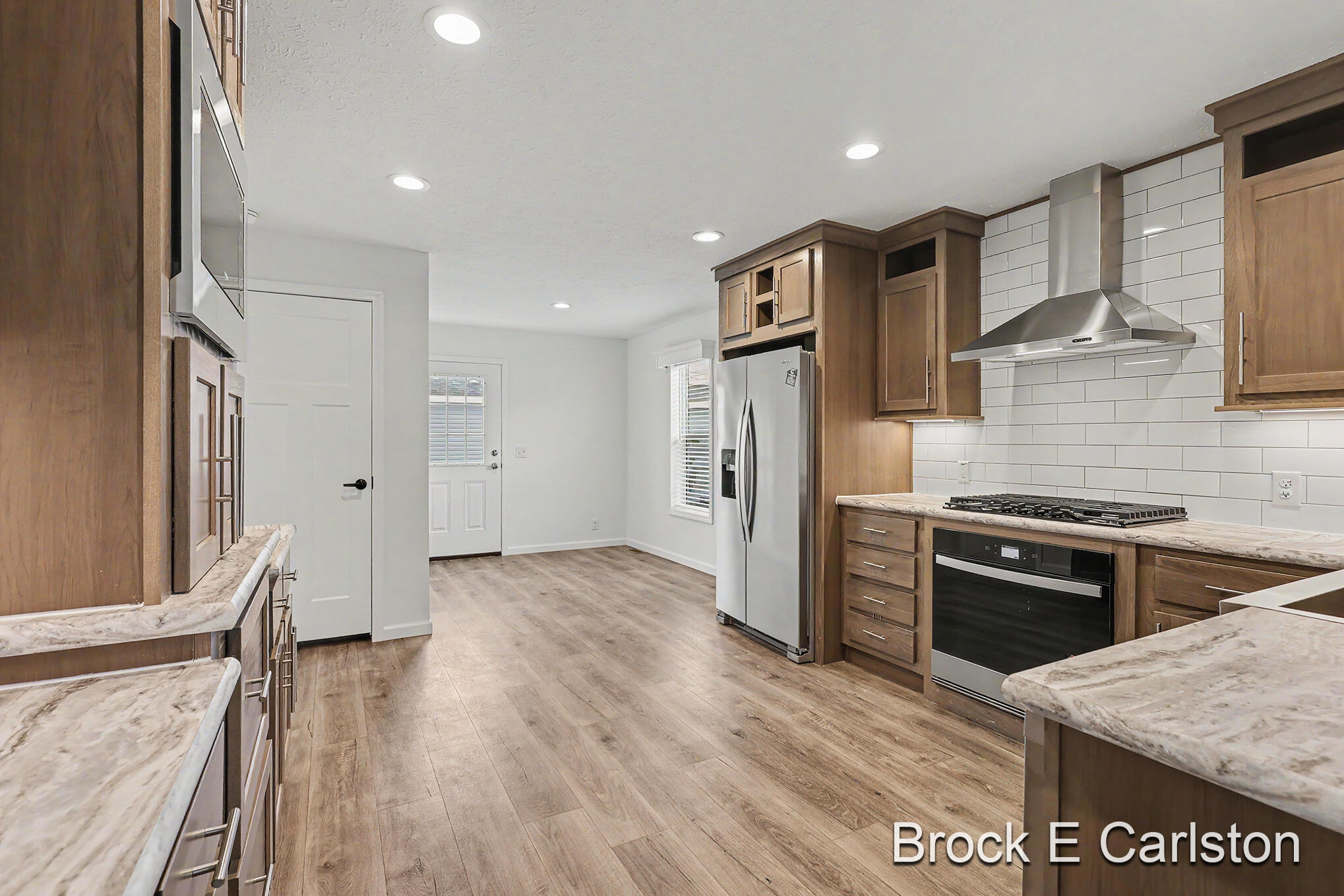 1283 E Ellis Road Norton Shores MI 49441