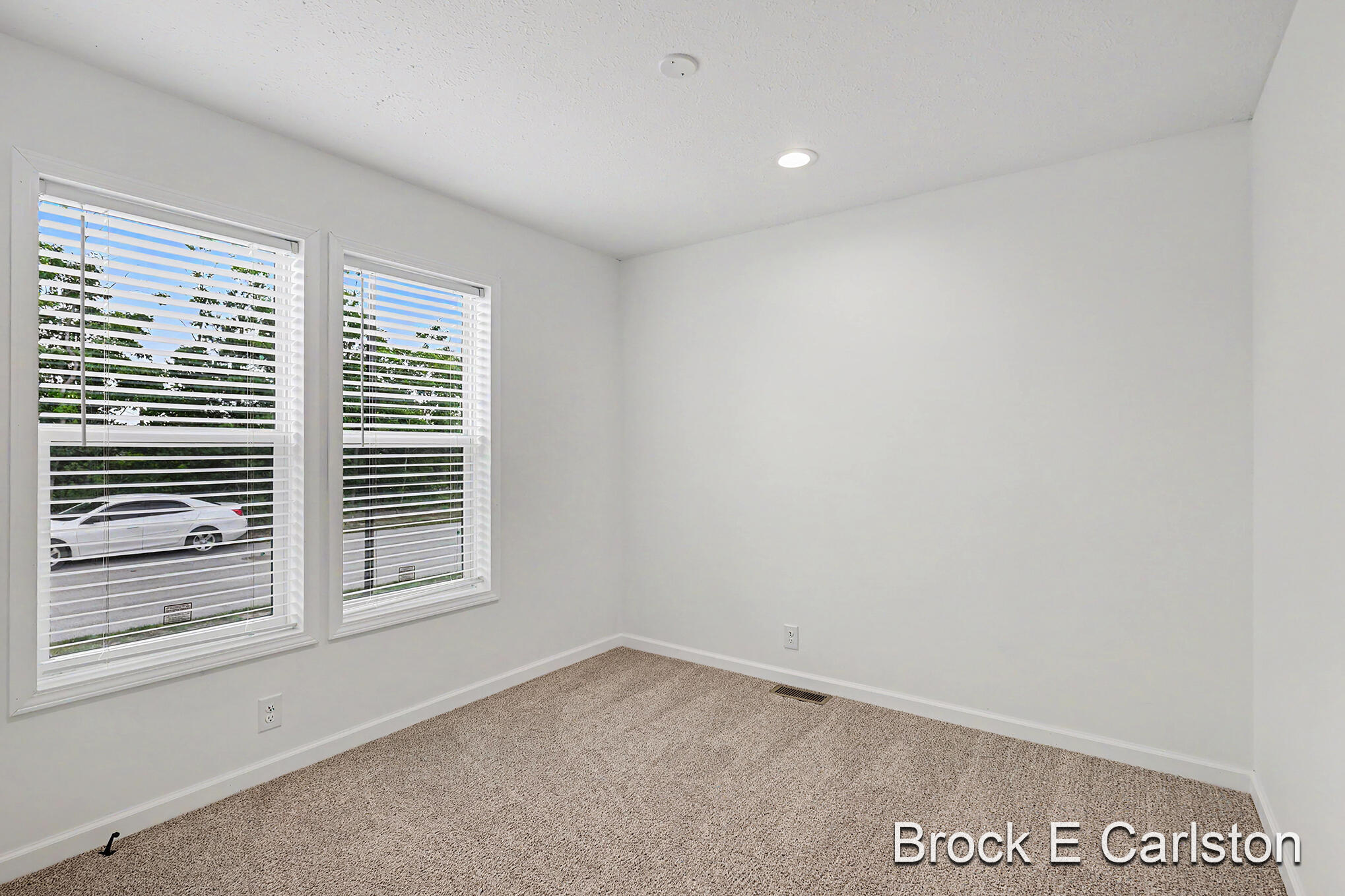 1283 E Ellis Road Norton Shores MI 49441