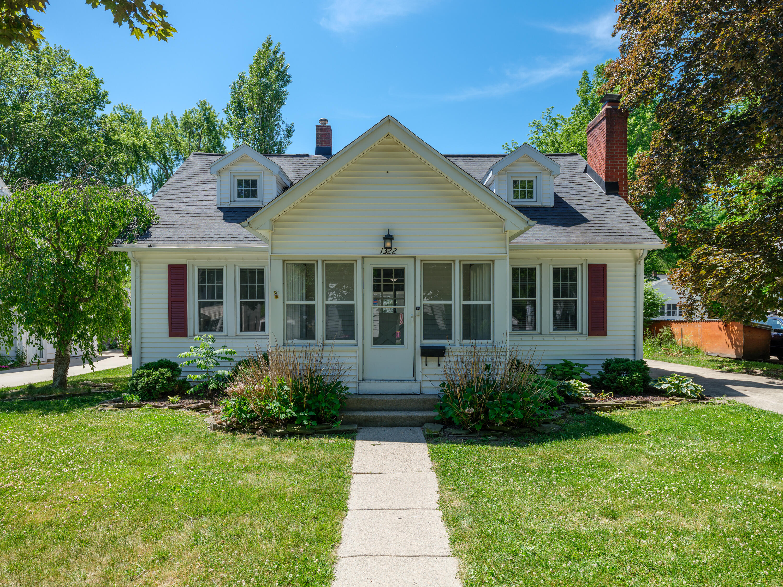 1322 Homecrest Avenue Kalamazoo MI 49001