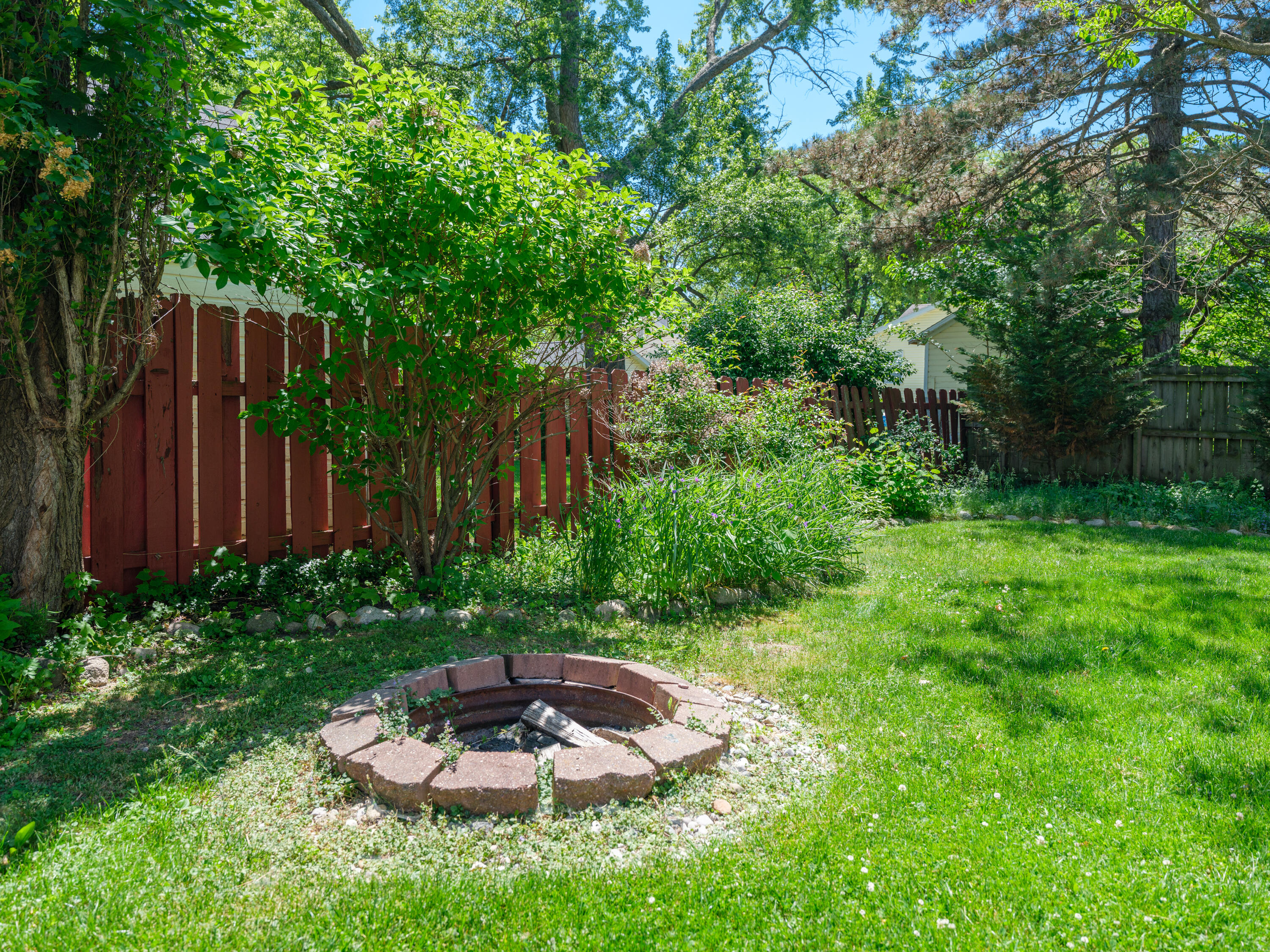 1322 Homecrest Avenue Kalamazoo MI 49001