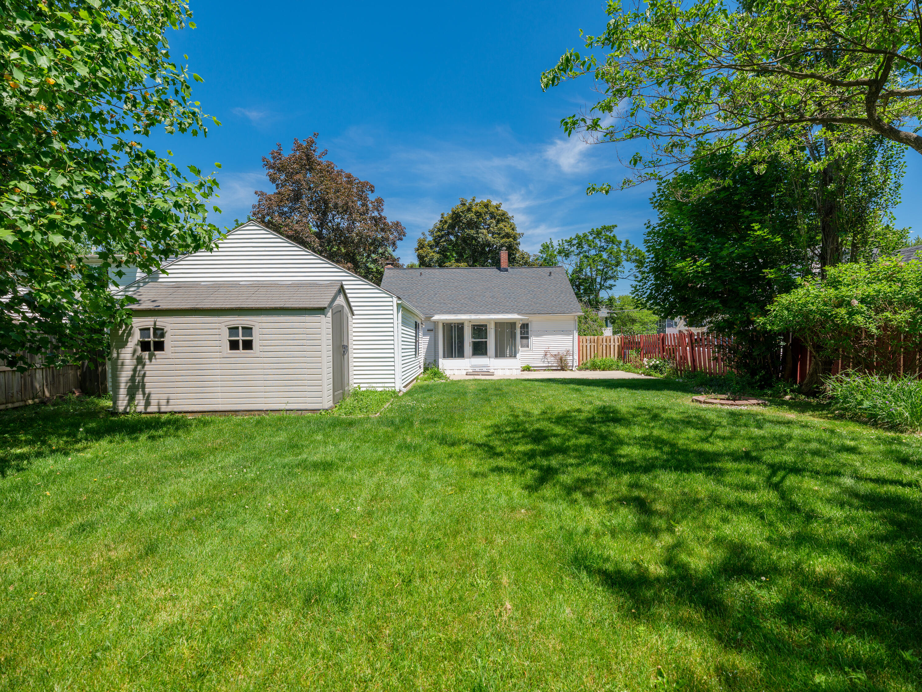 1322 Homecrest Avenue Kalamazoo MI 49001