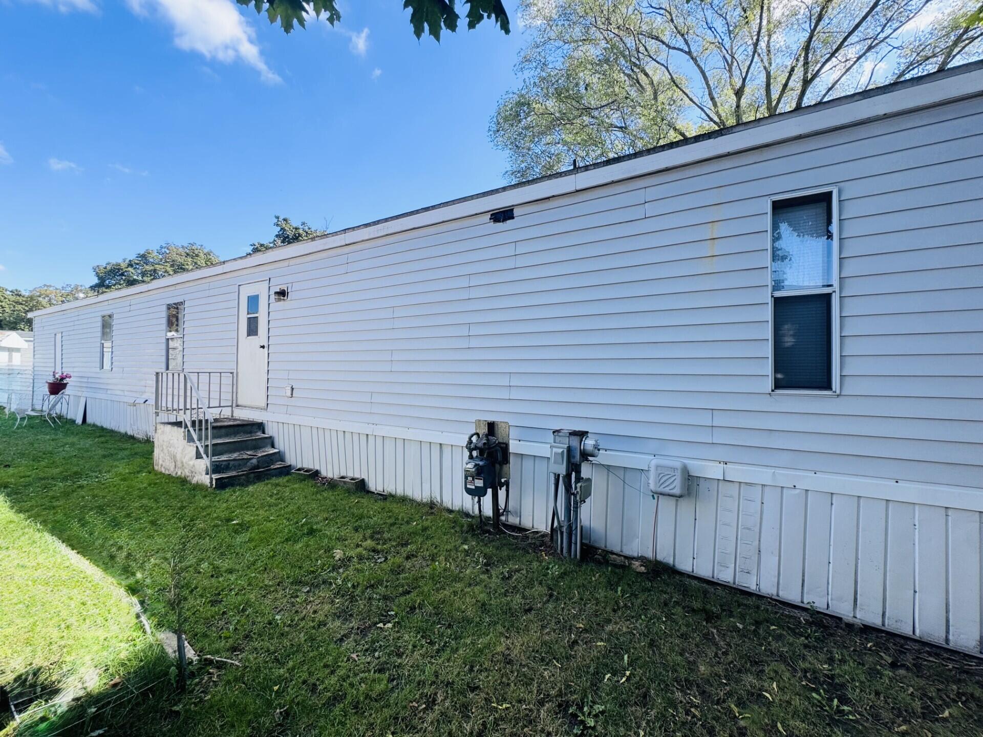 58 S Green Meadows Street SE Grand Rapids MI 49548