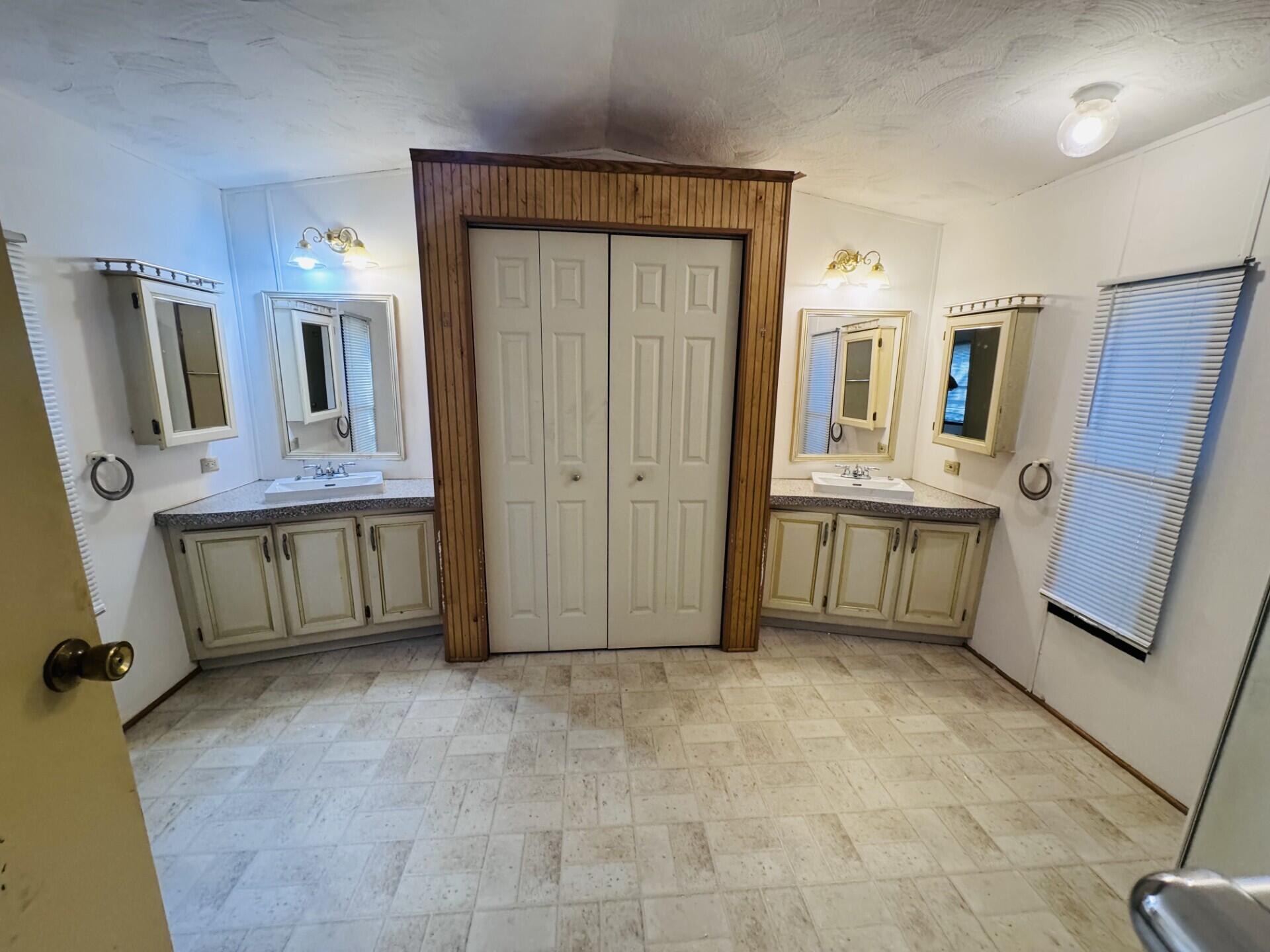 58 S Green Meadows Street SE Grand Rapids MI 49548