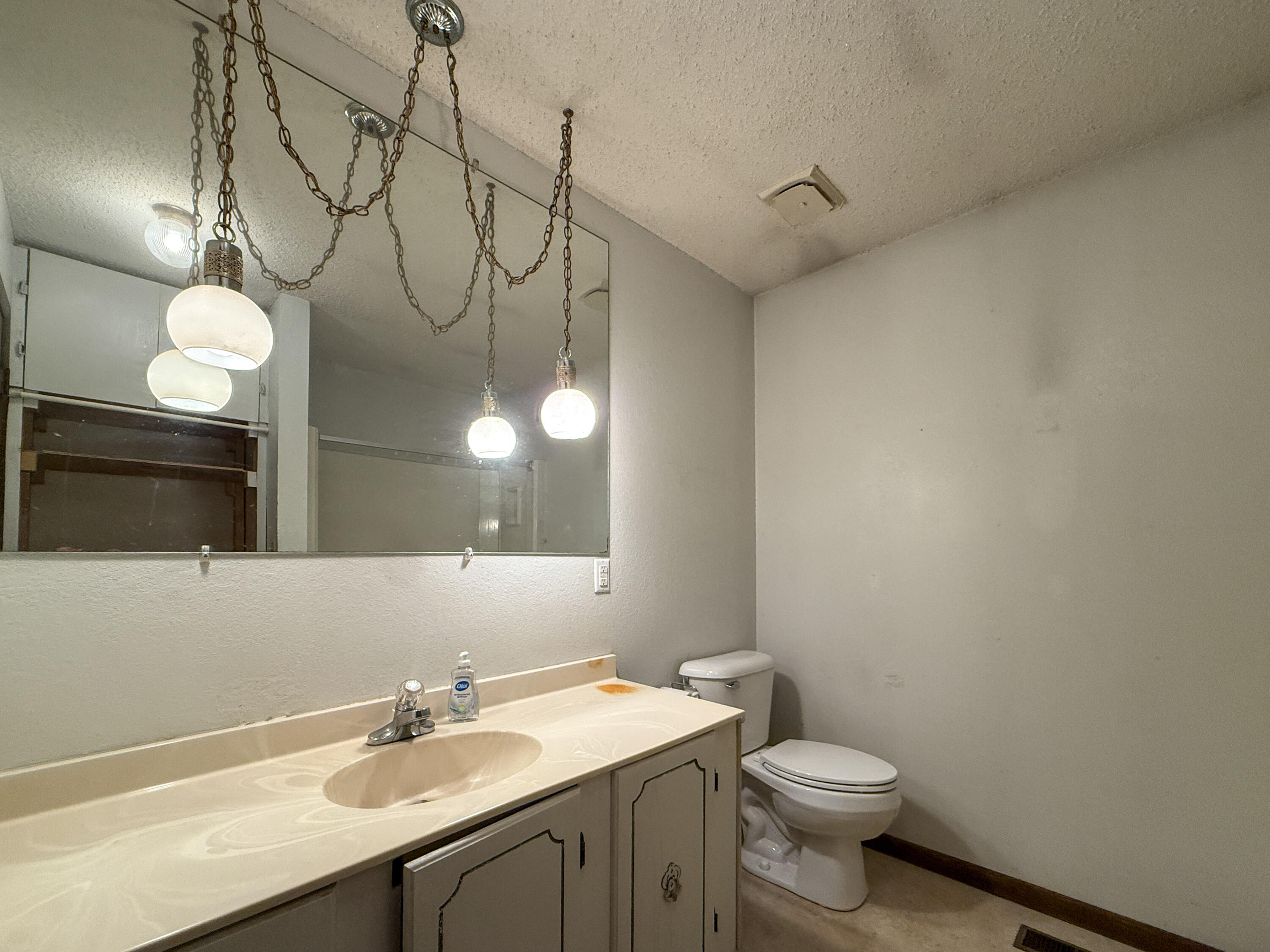 384 Maple Street Coloma MI 49038