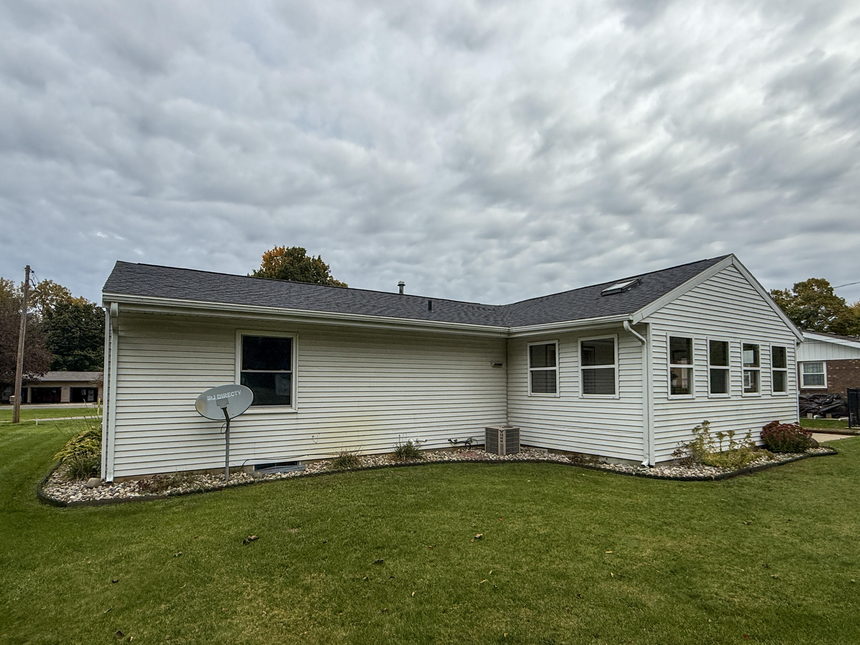 384 Maple Street Coloma MI 49038