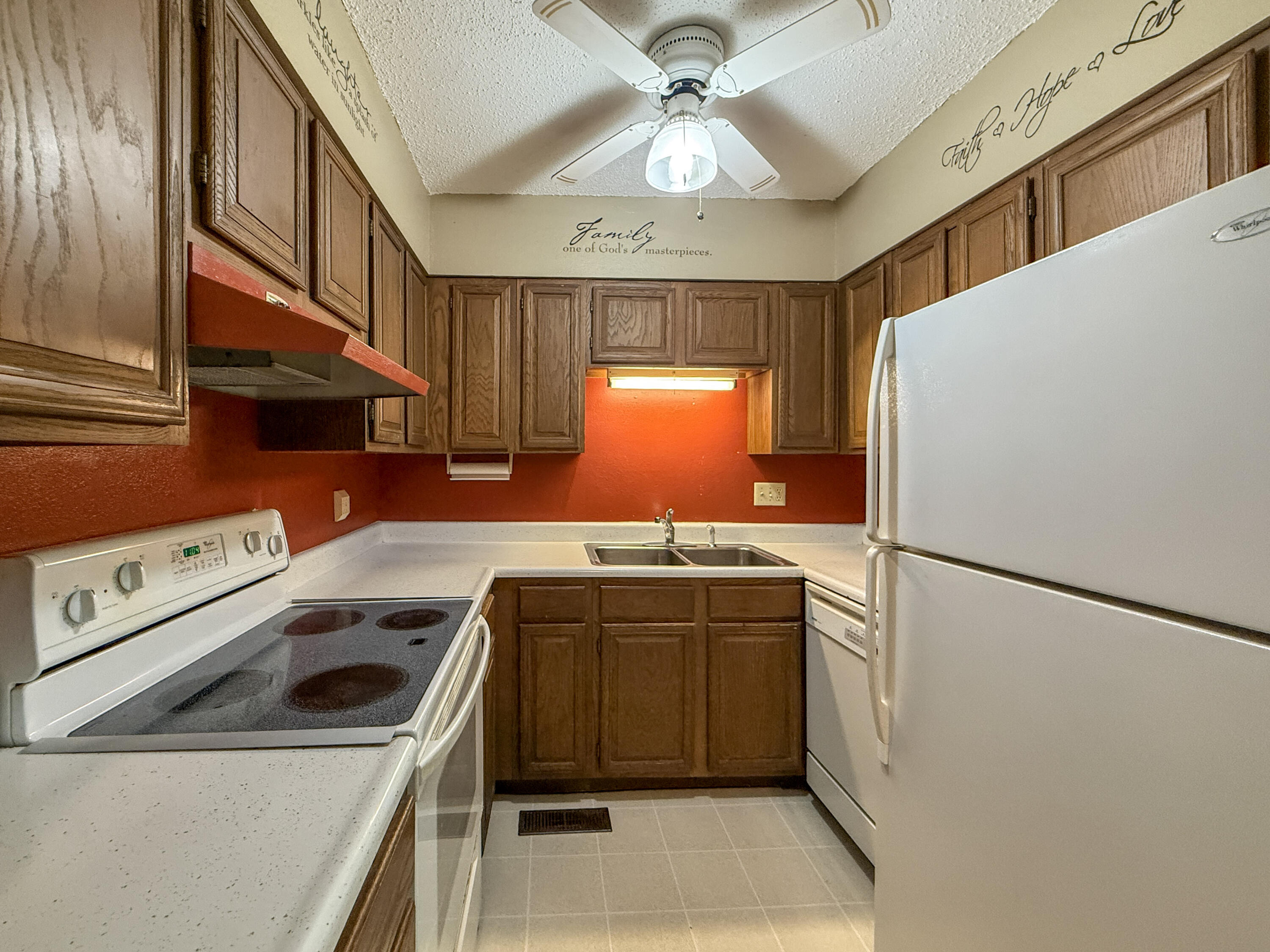 384 Maple Street Coloma MI 49038