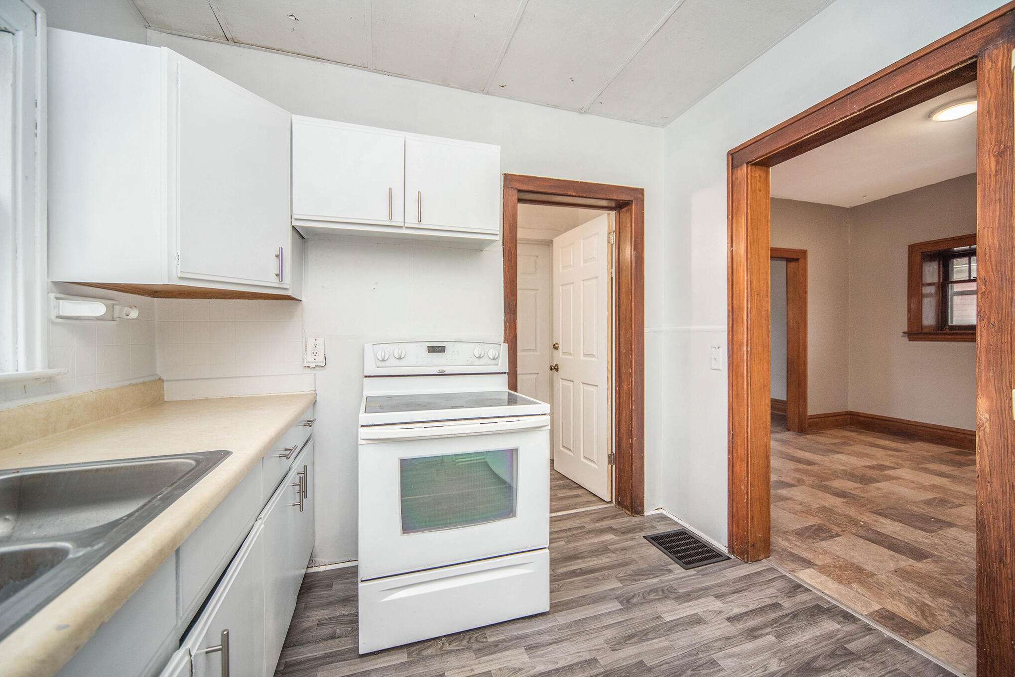 1214 Oak Street Kalamazoo MI 49008