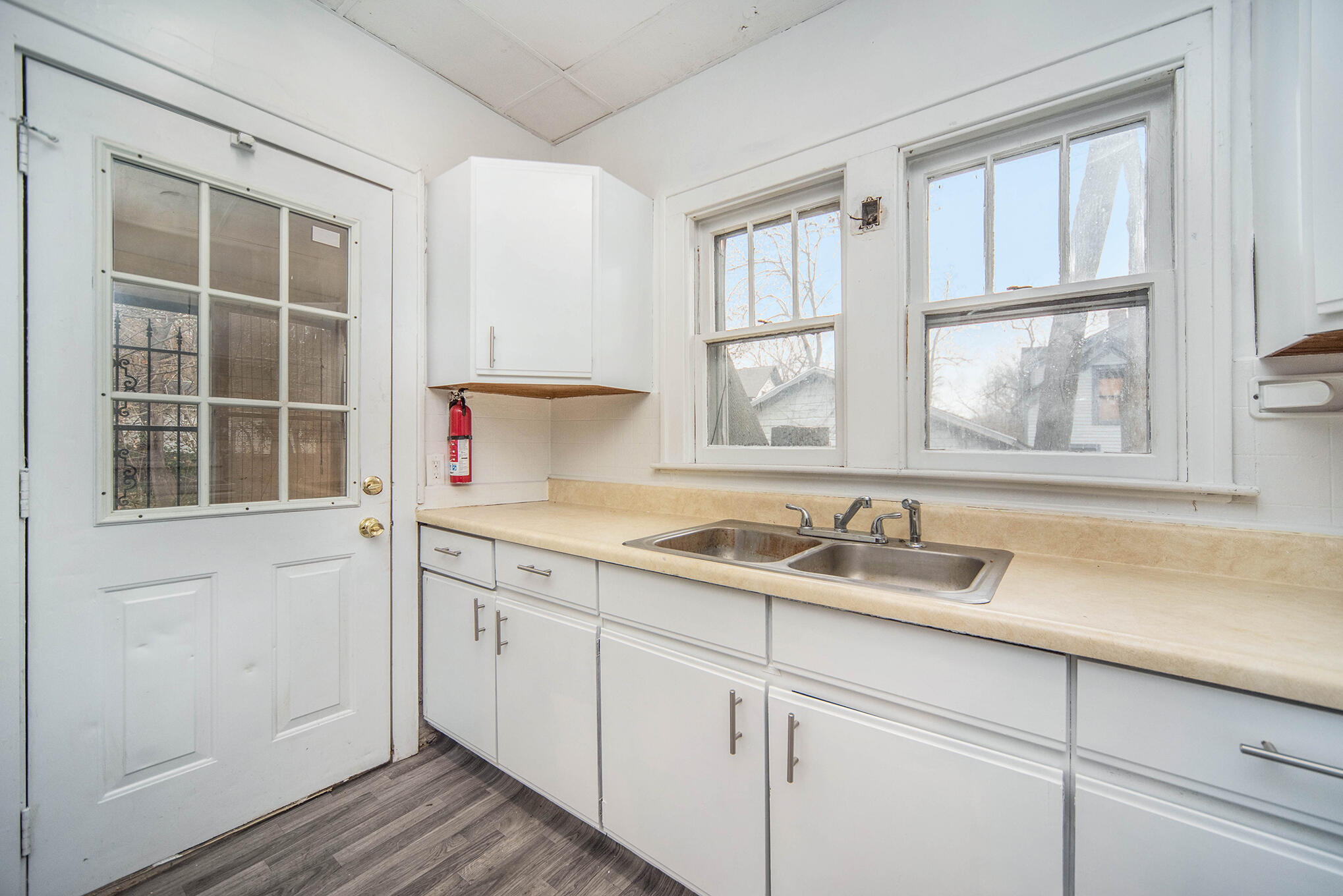 1214 Oak Street Kalamazoo MI 49008