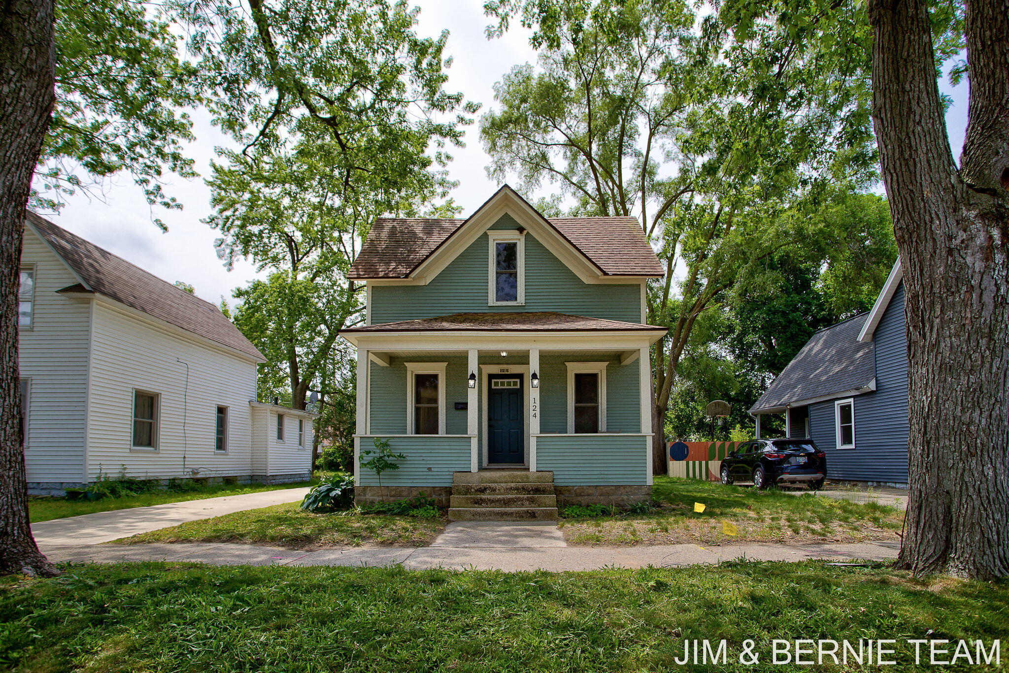 124 E 17th Street Holland MI 49423