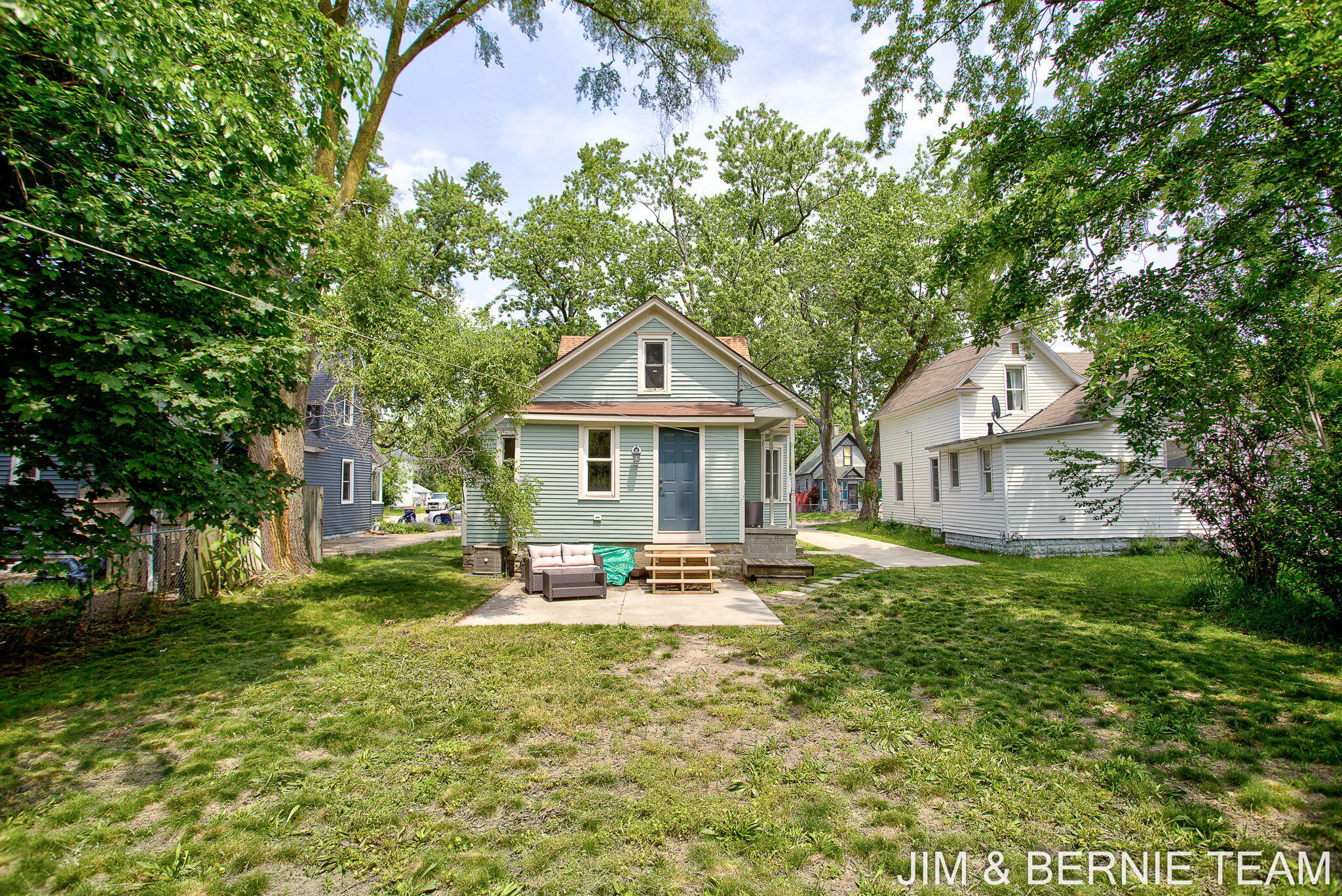 124 E 17th Street Holland MI 49423