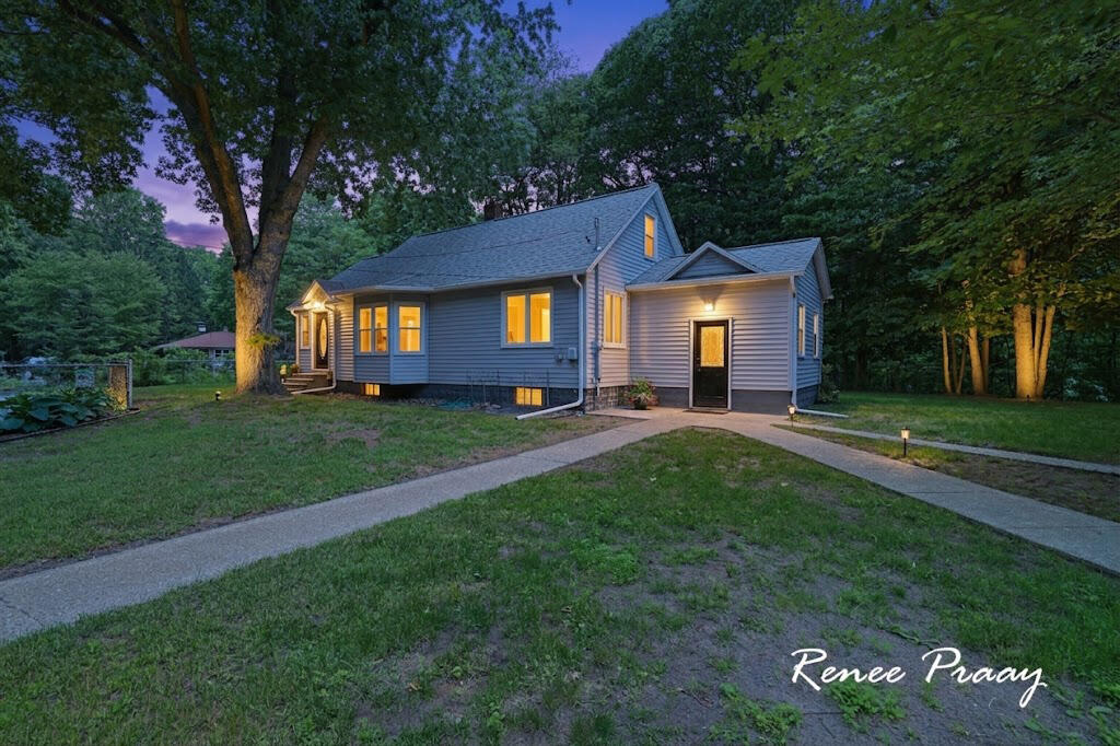 2956 Debaker Road Muskegon MI 49444