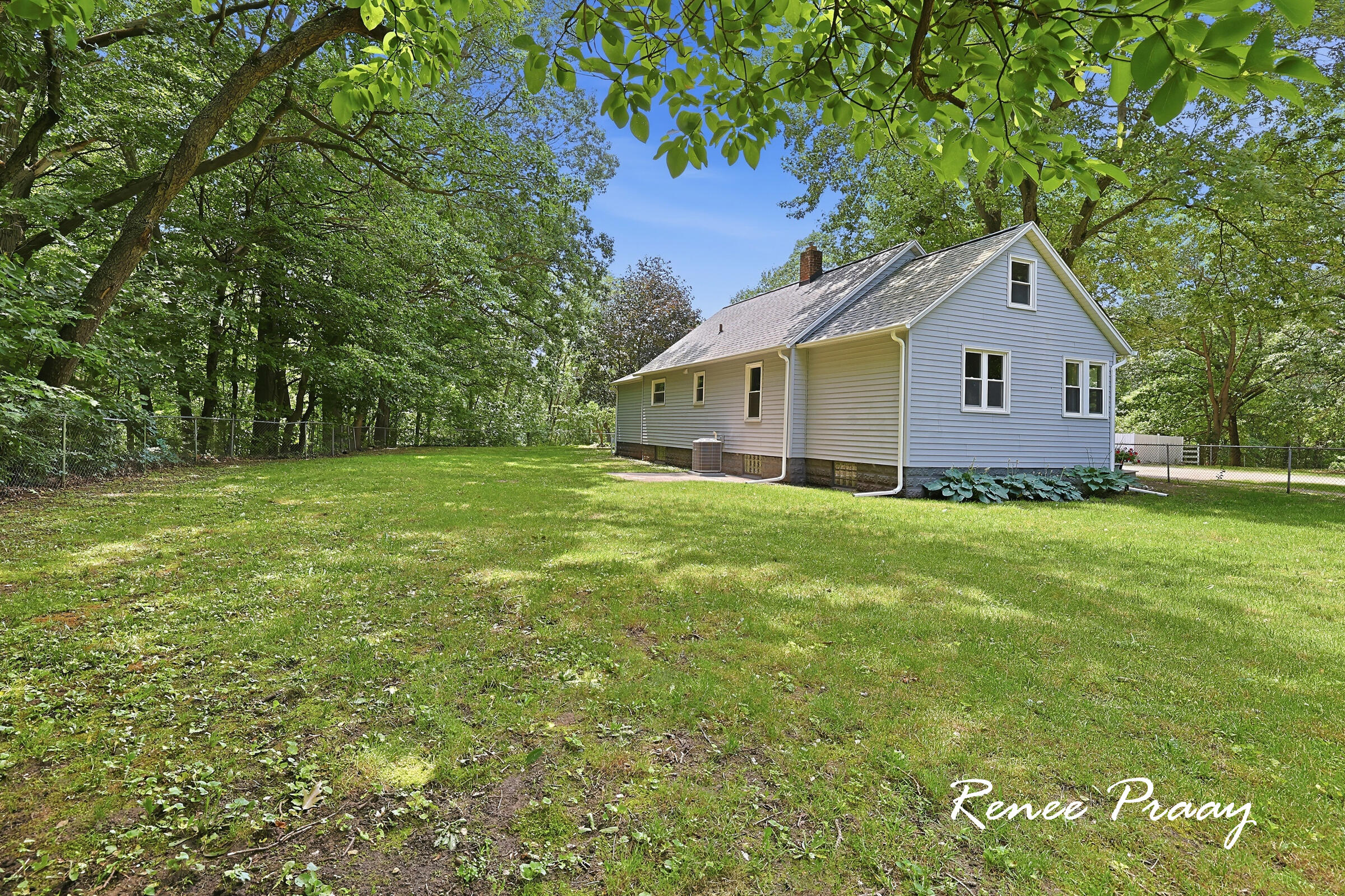 2956 Debaker Road Muskegon MI 49444