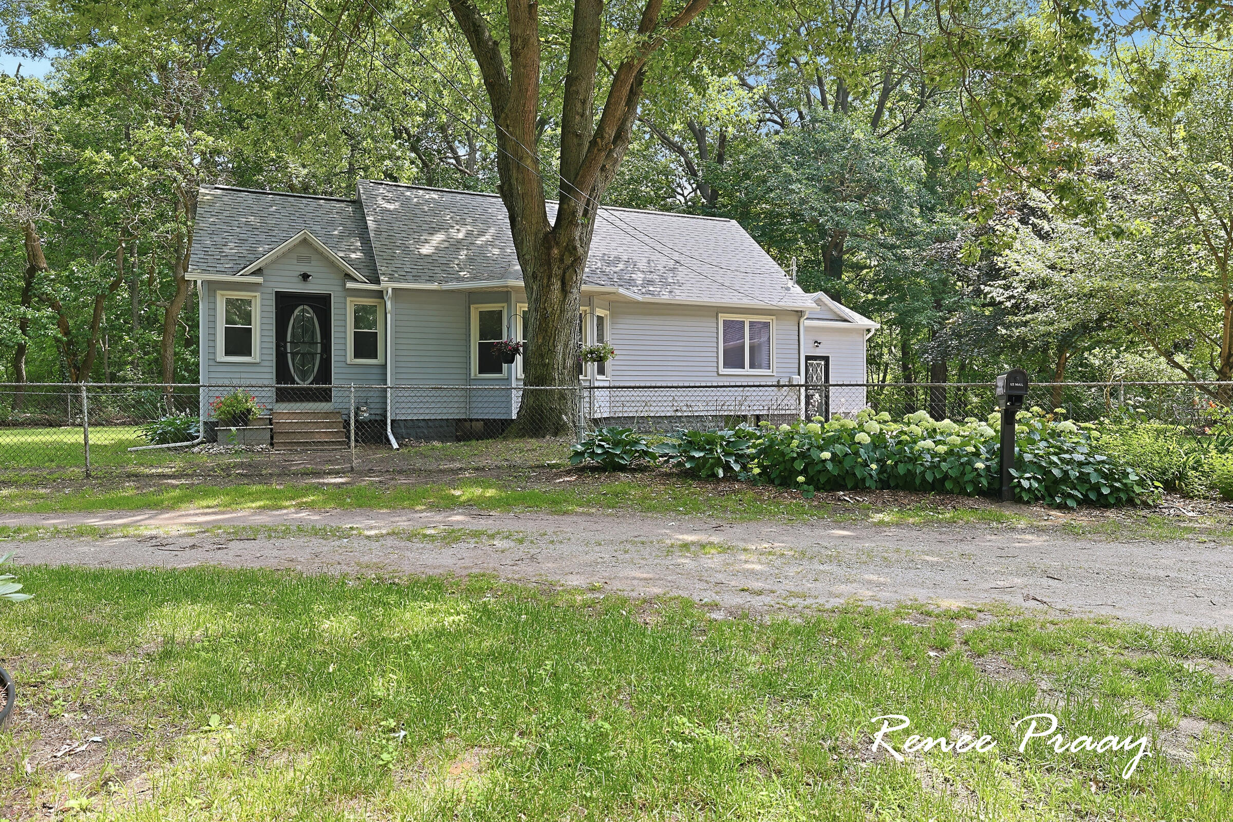 2956 Debaker Road Muskegon MI 49444