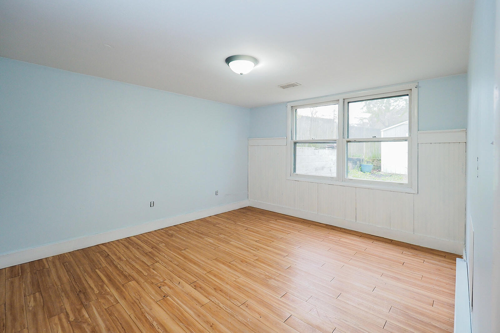 923 Bell Avenue New Buffalo MI 49117