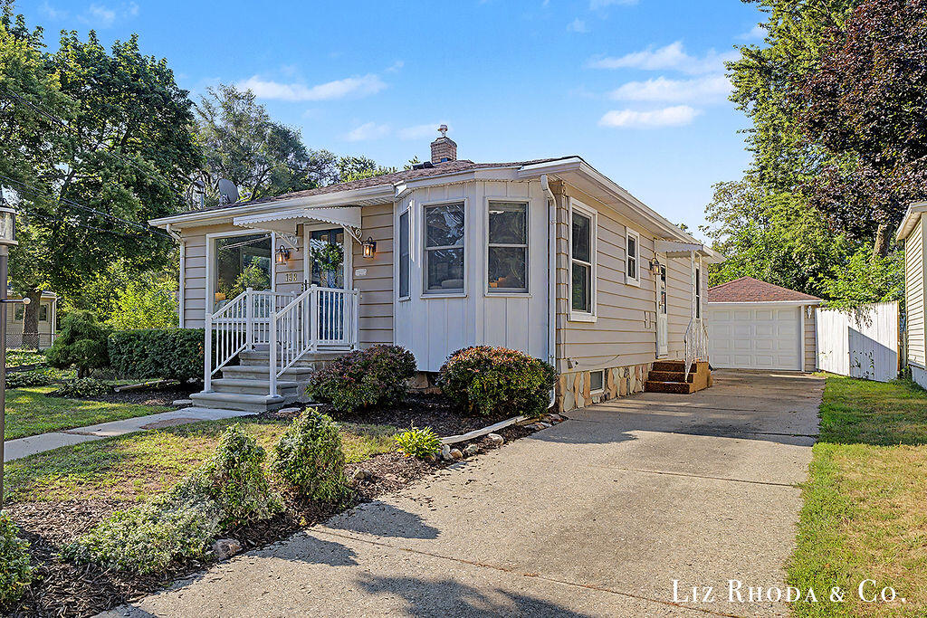 138 Bowne Street NE Grand Rapids MI 49505