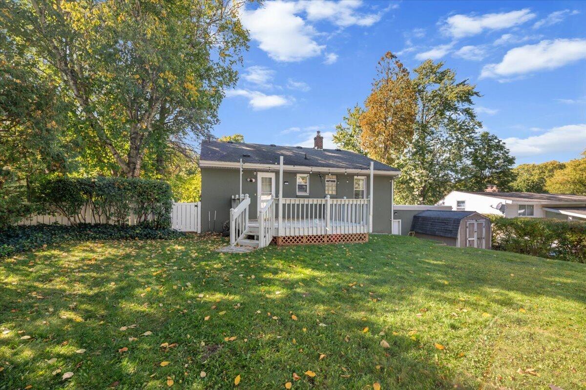 2926 Cheney Avenue NE Grand Rapids MI 49505