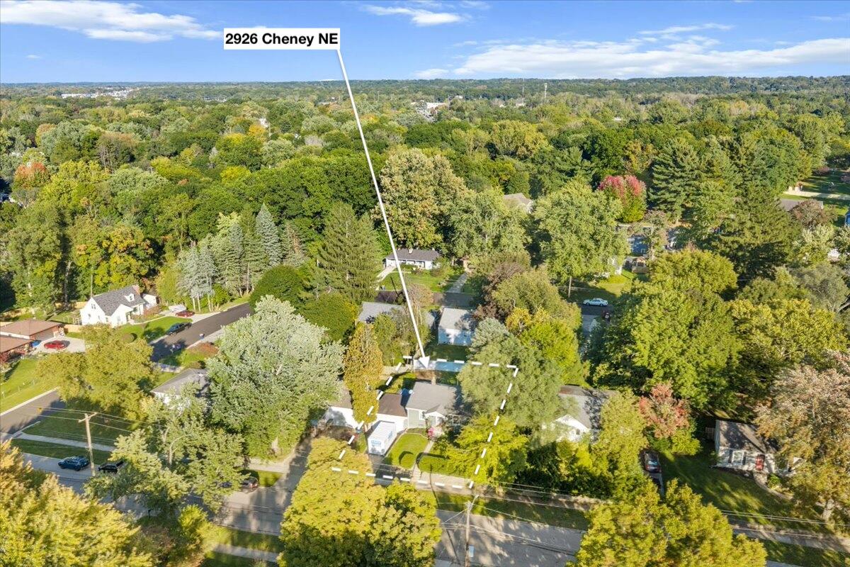 2926 Cheney Avenue NE Grand Rapids MI 49505