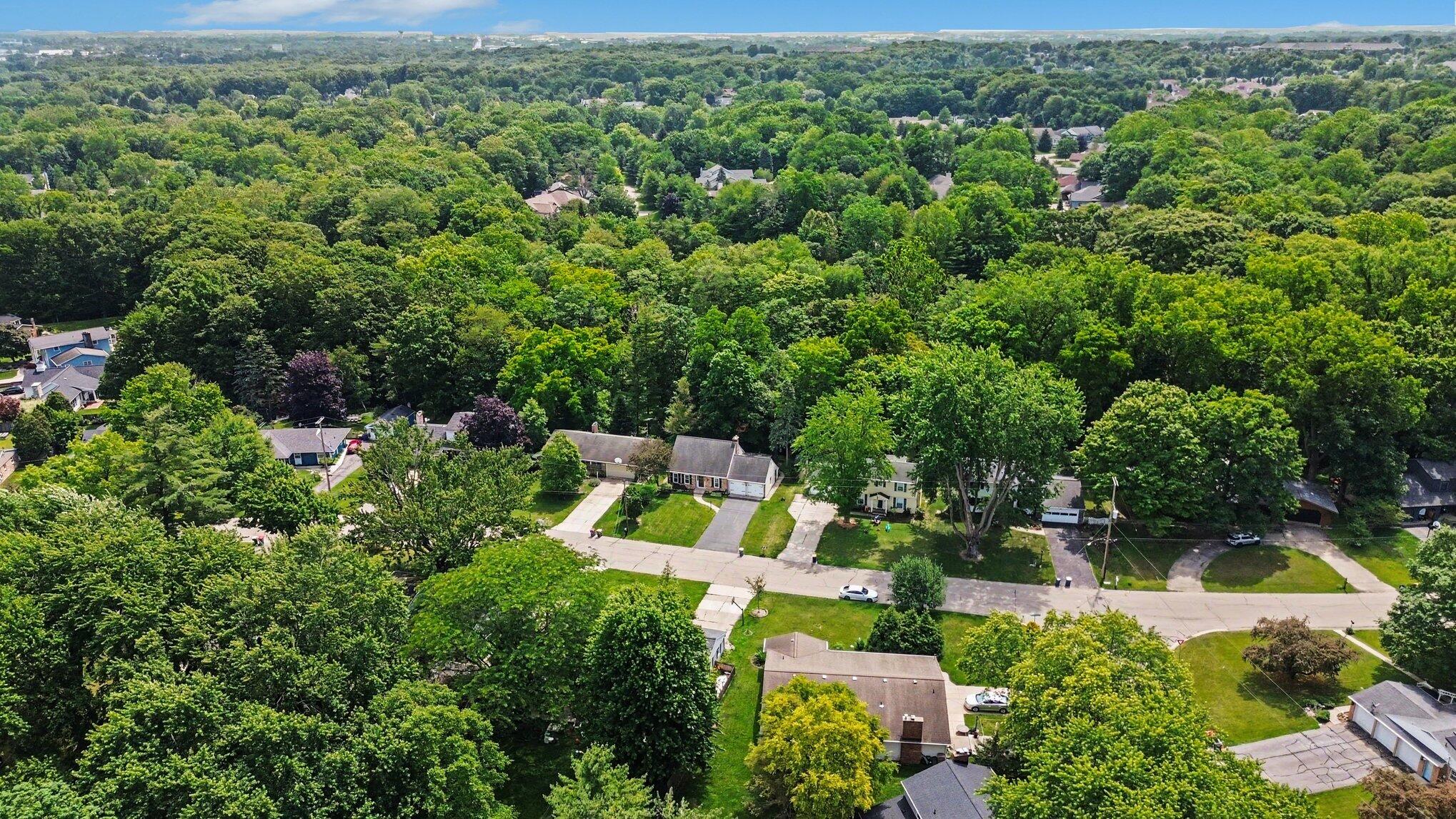 3632 Chamberlain Avenue SE Grand Rapids MI 49508