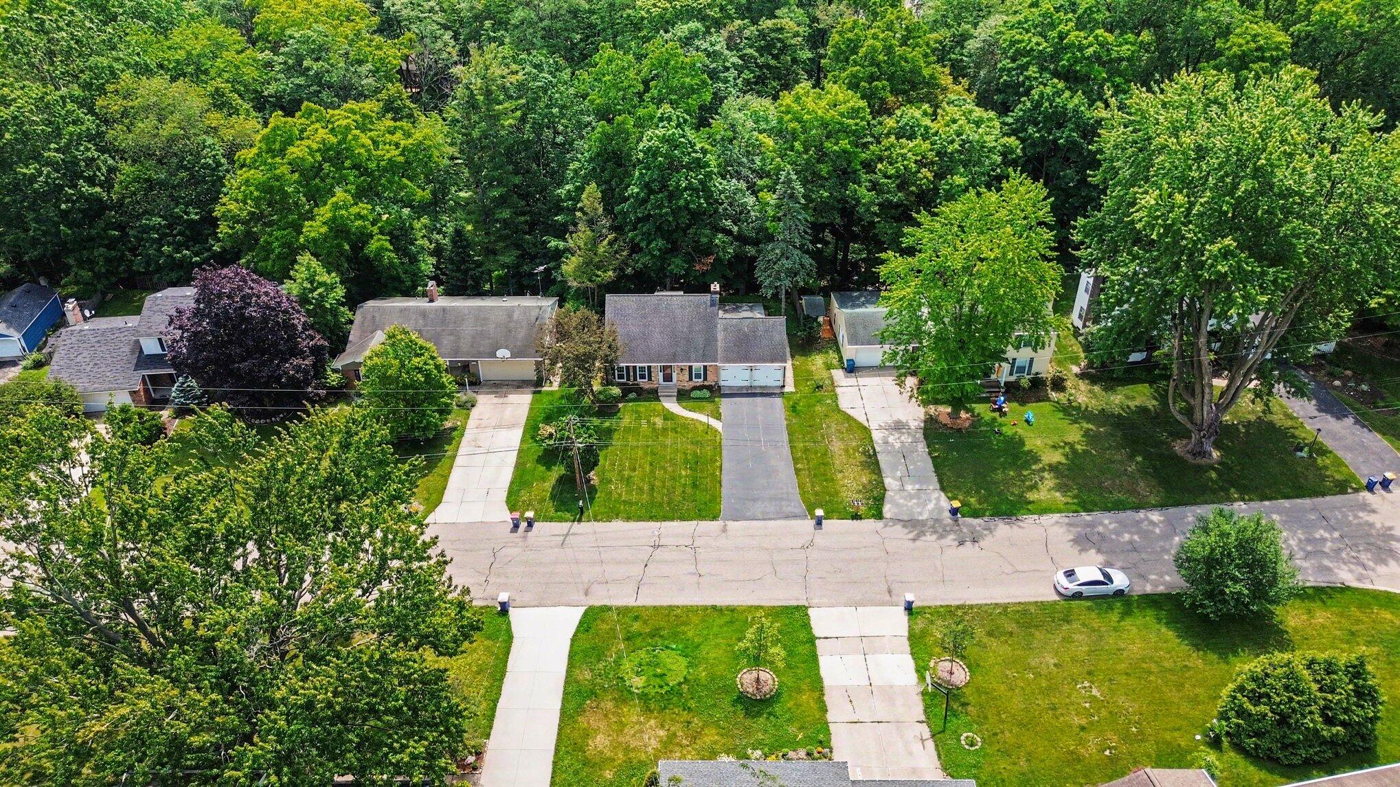 3632 Chamberlain Avenue SE Grand Rapids MI 49508