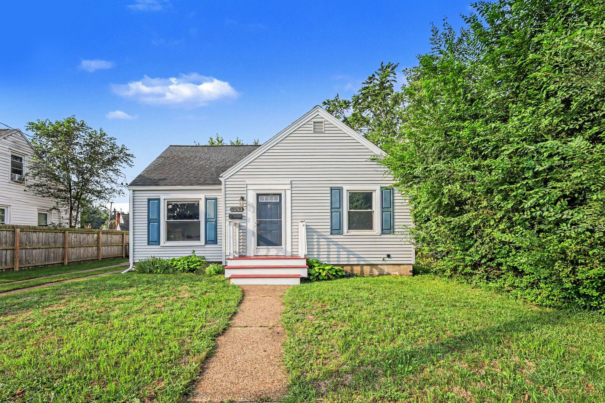 2243 Nelson Avenue SE Grand Rapids MI 49507