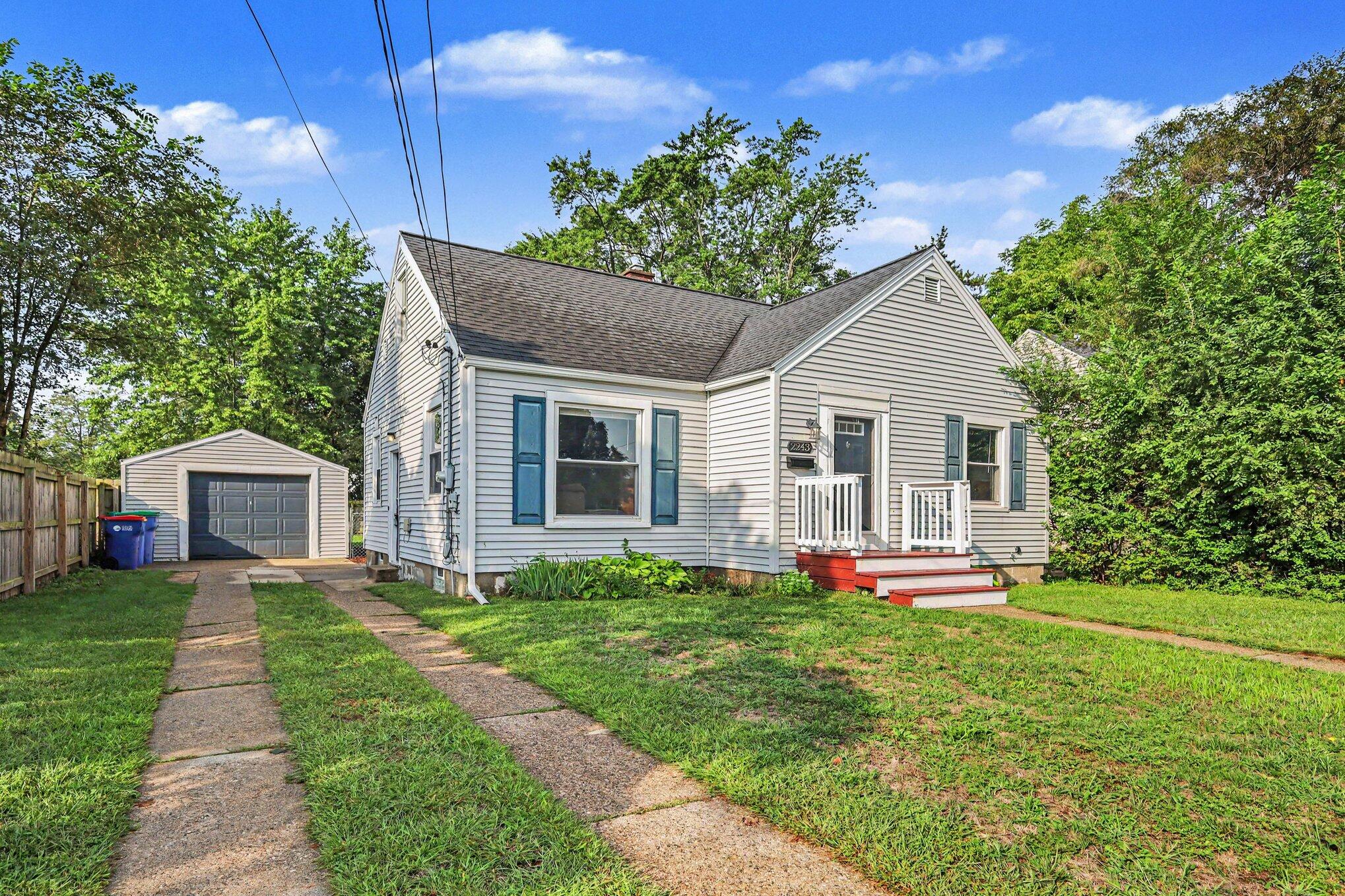 2243 Nelson Avenue SE Grand Rapids MI 49507