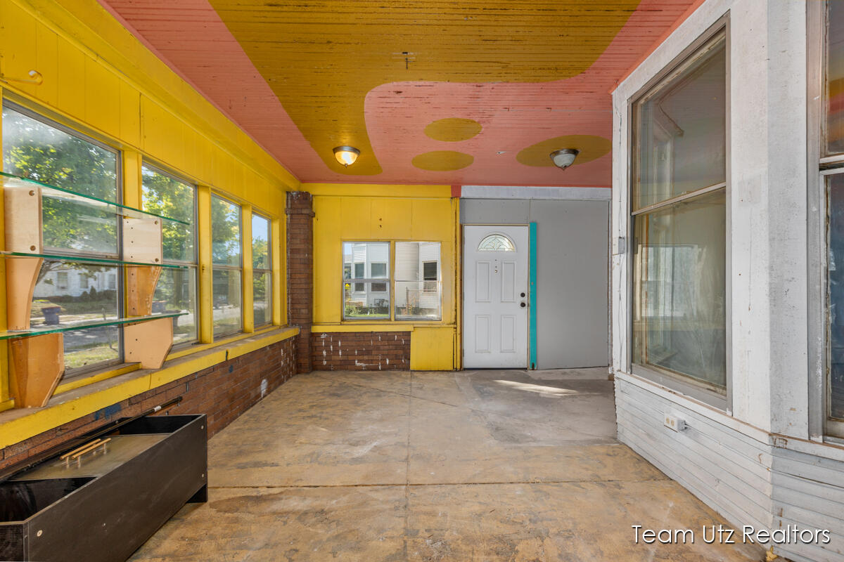 917 Jefferson Avenue SE Grand Rapids MI 49507