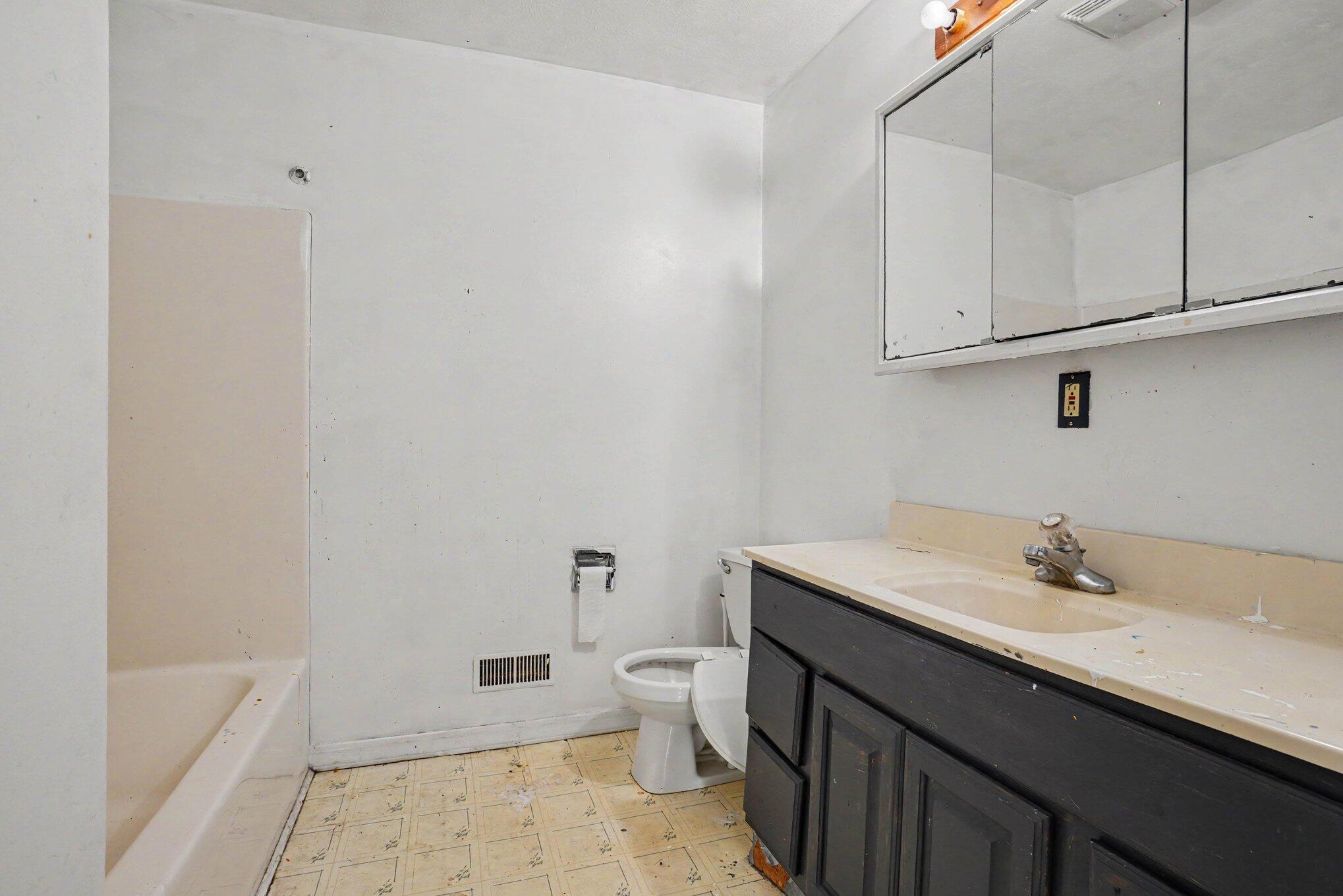 524 Graham Street Cassopolis MI 49031
